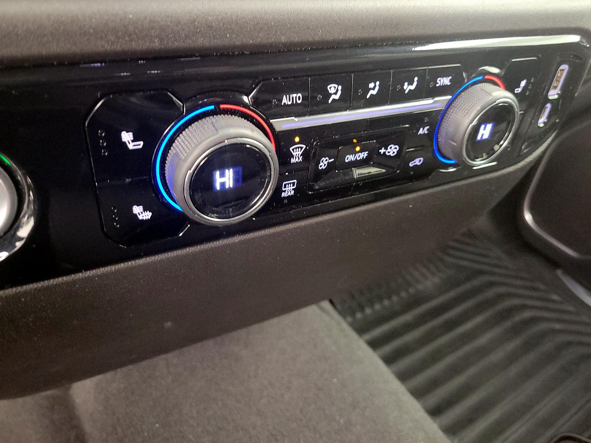 Thumbnail: 2023 Chevrolet Silverado 1500 - 16