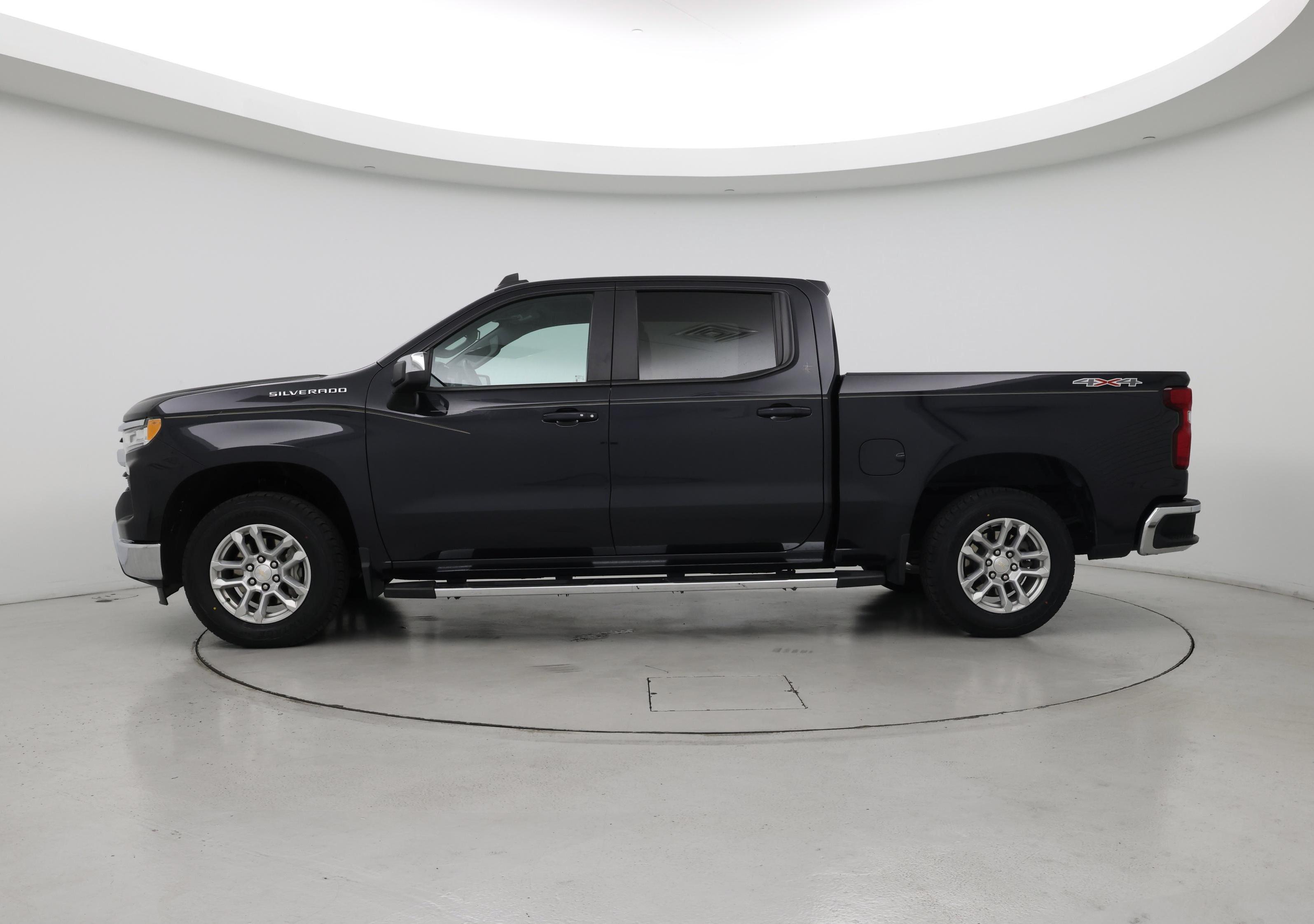 Thumbnail: 2023 Chevrolet Silverado 1500 - 3