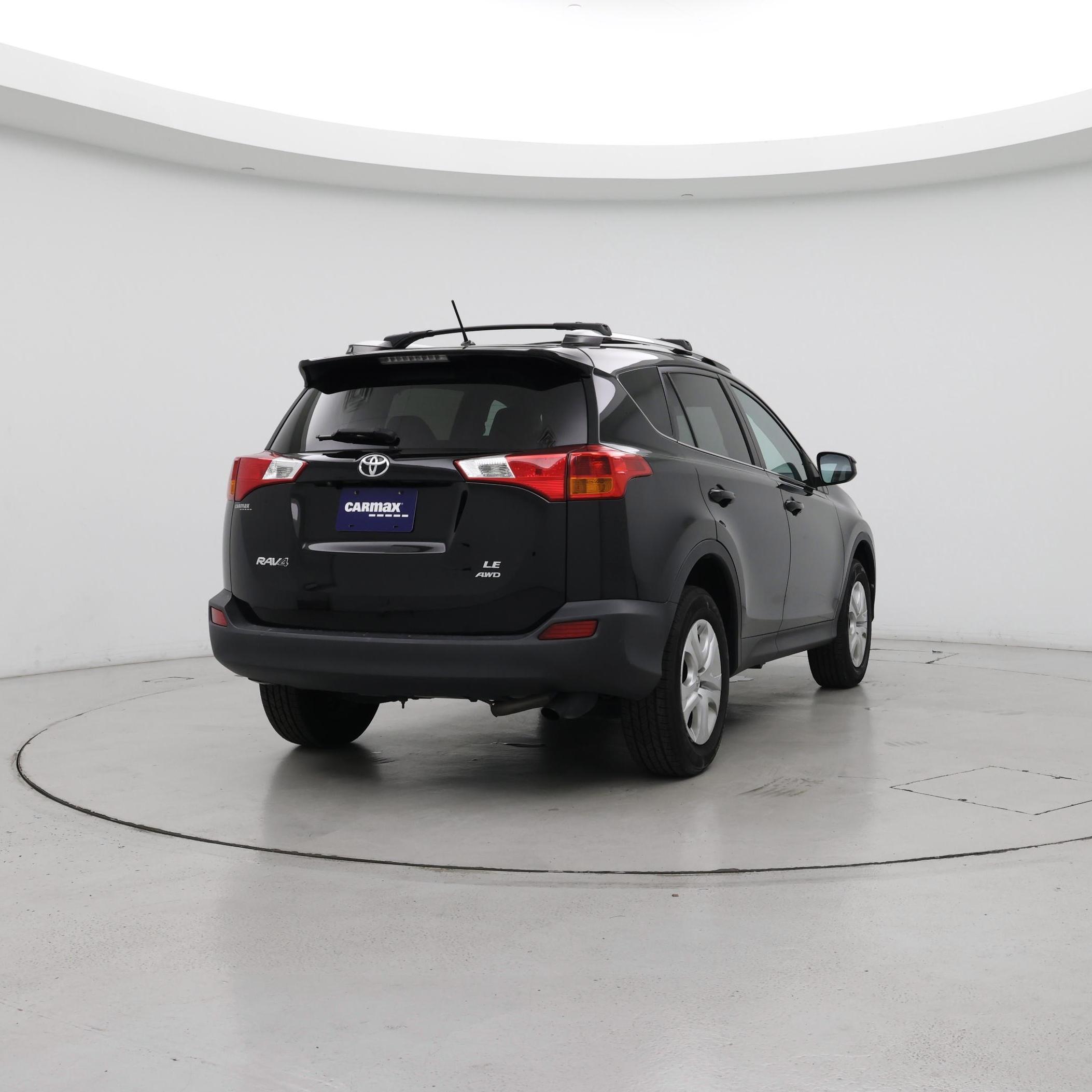 Thumbnail: 2015 Toyota RAV4 - 8