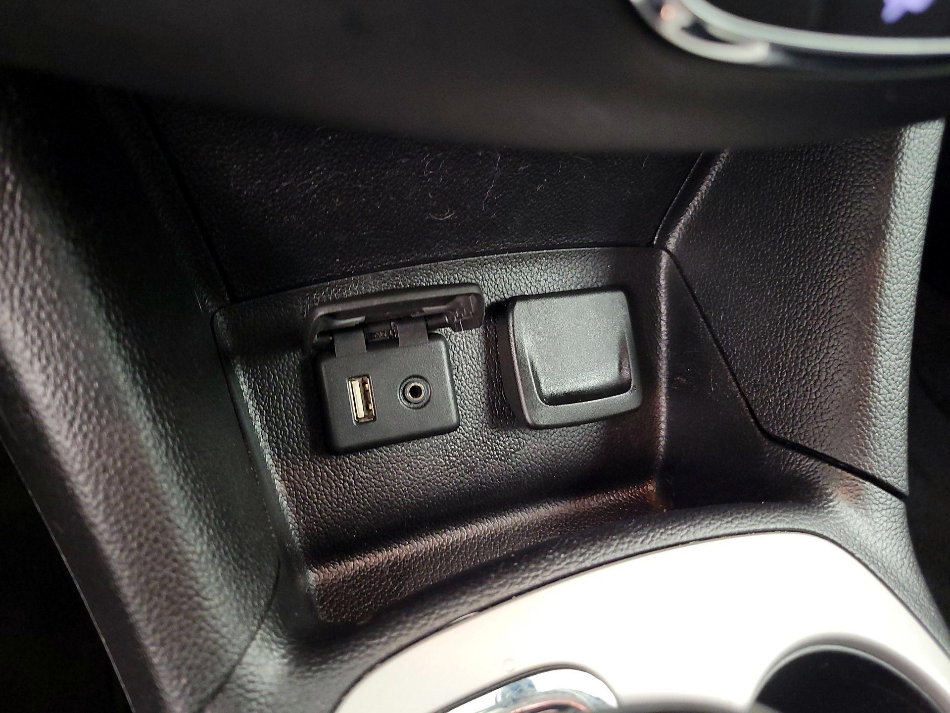 Thumbnail: 2018 Chevrolet Cruze - 18