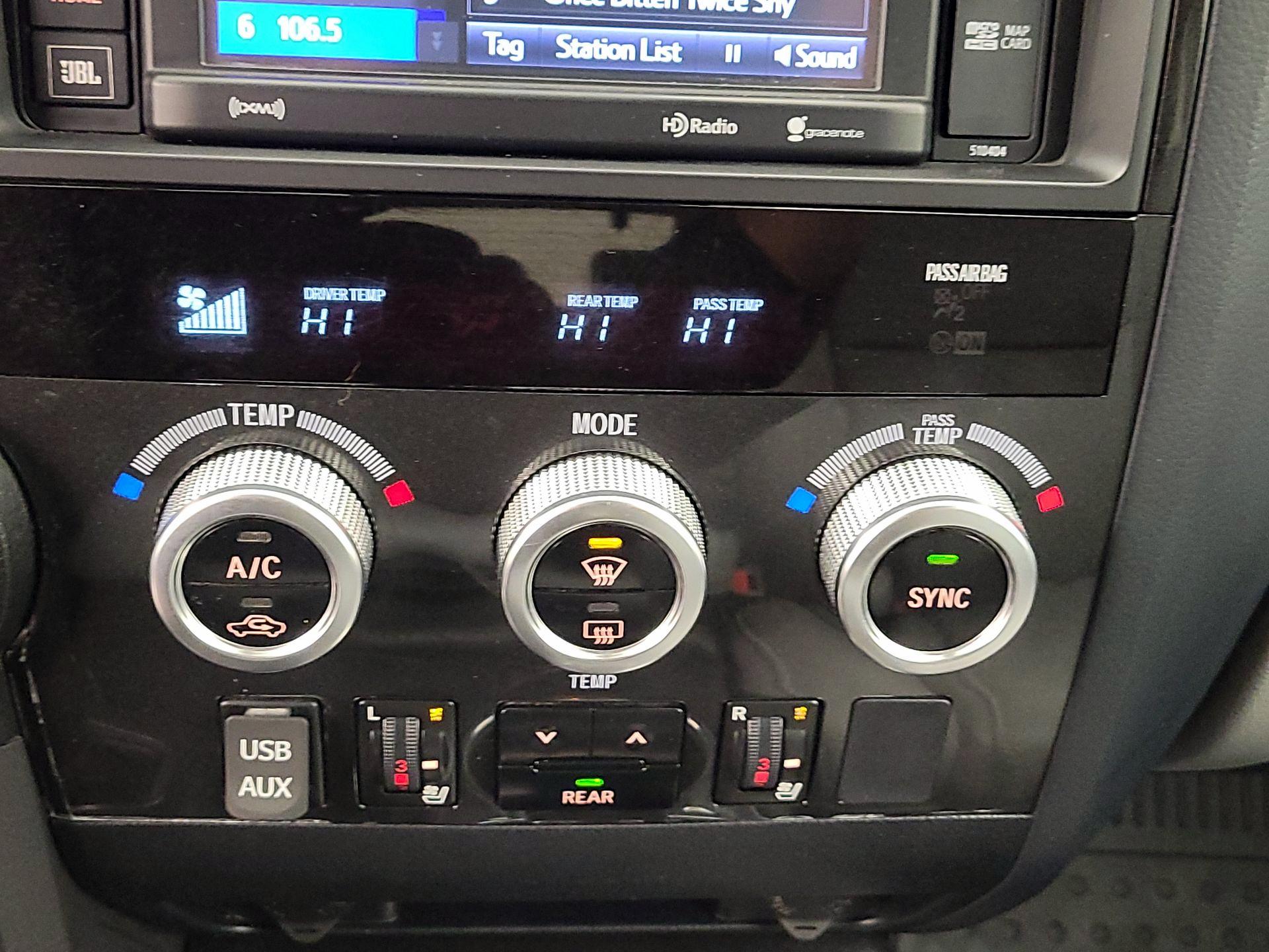 Thumbnail: 2018 Toyota Sequoia - 17