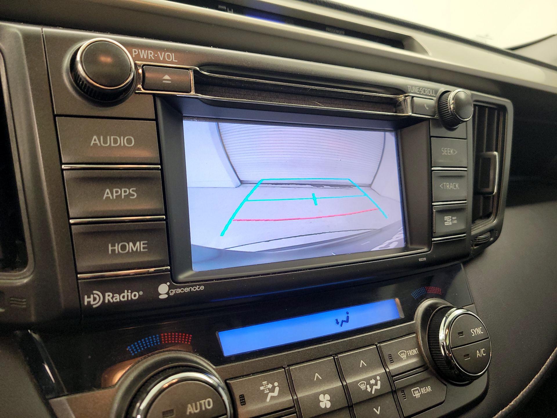 Thumbnail: 2015 Toyota RAV4 - 15