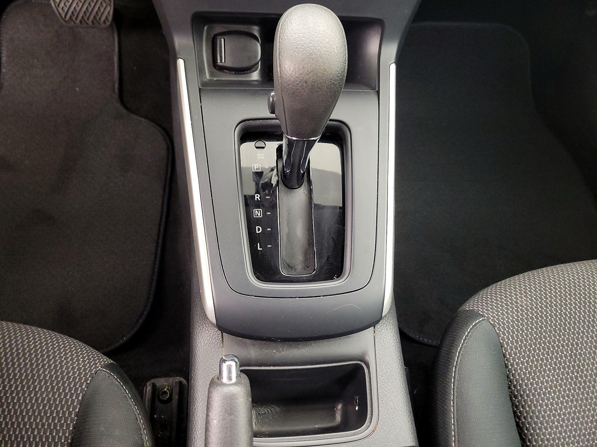 Thumbnail: 2019 Nissan Sentra - 17