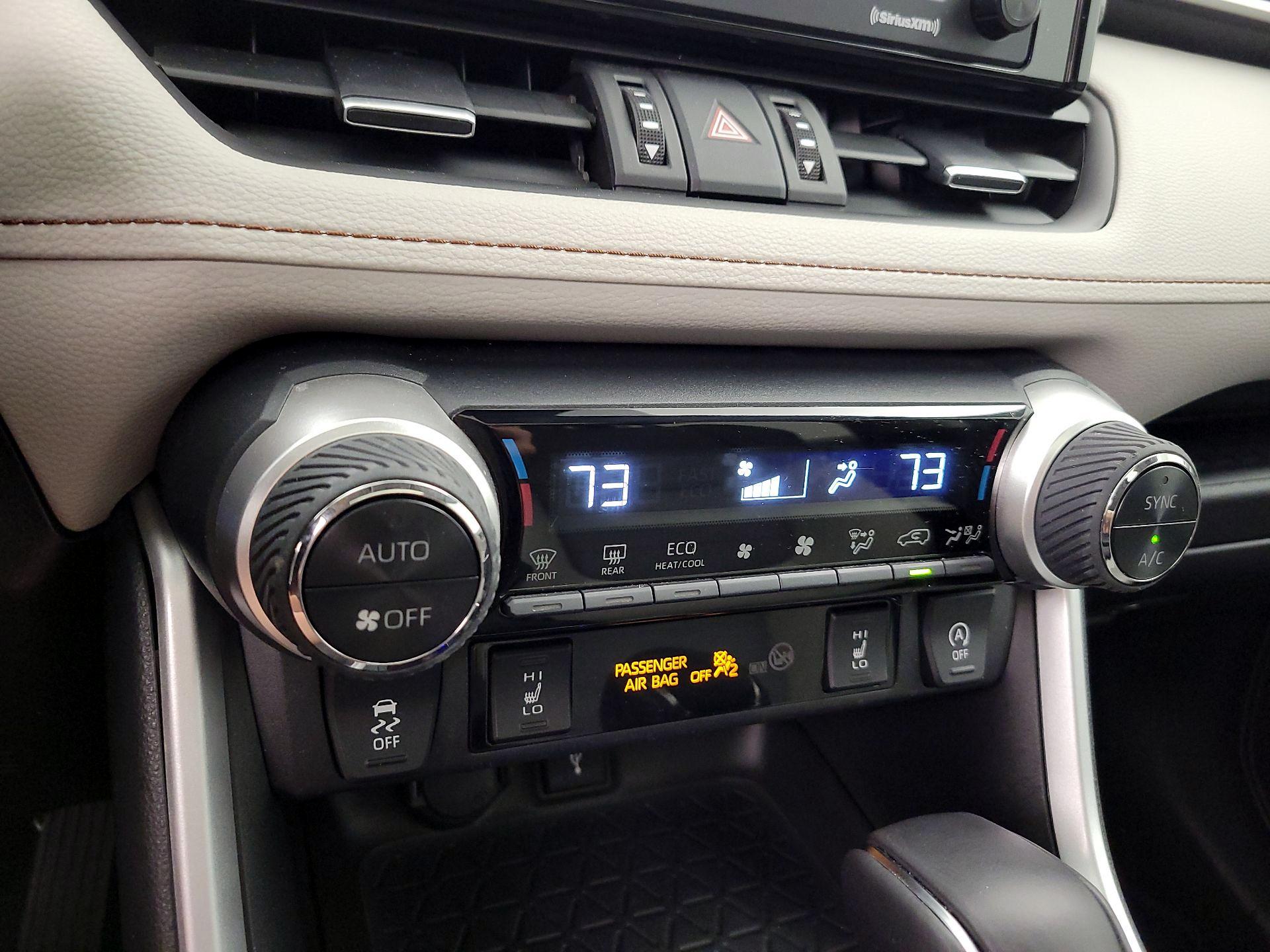 Thumbnail: 2022 Toyota RAV4 - 16