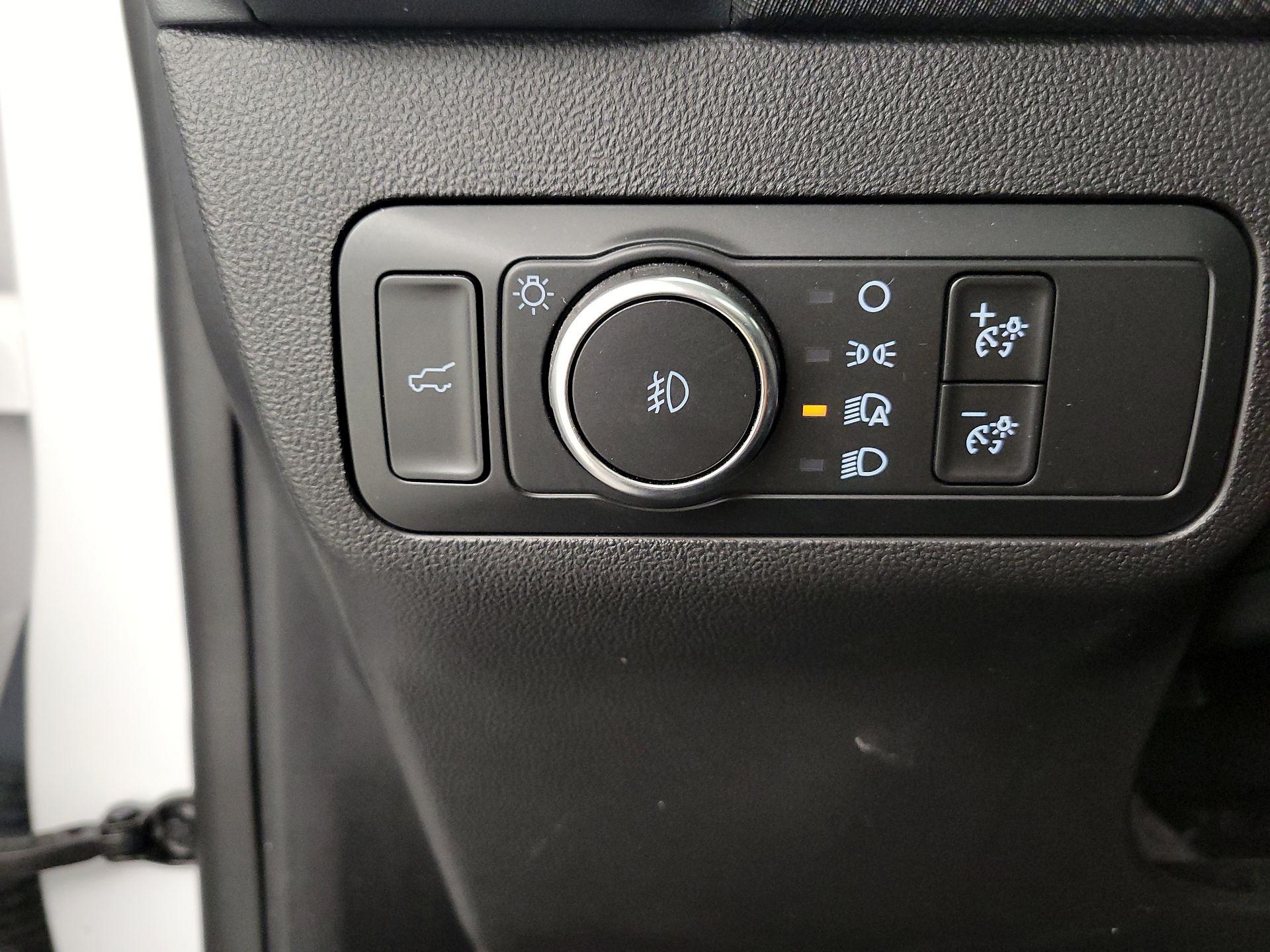 Thumbnail: 2021 Ford Bronco Sport - 13