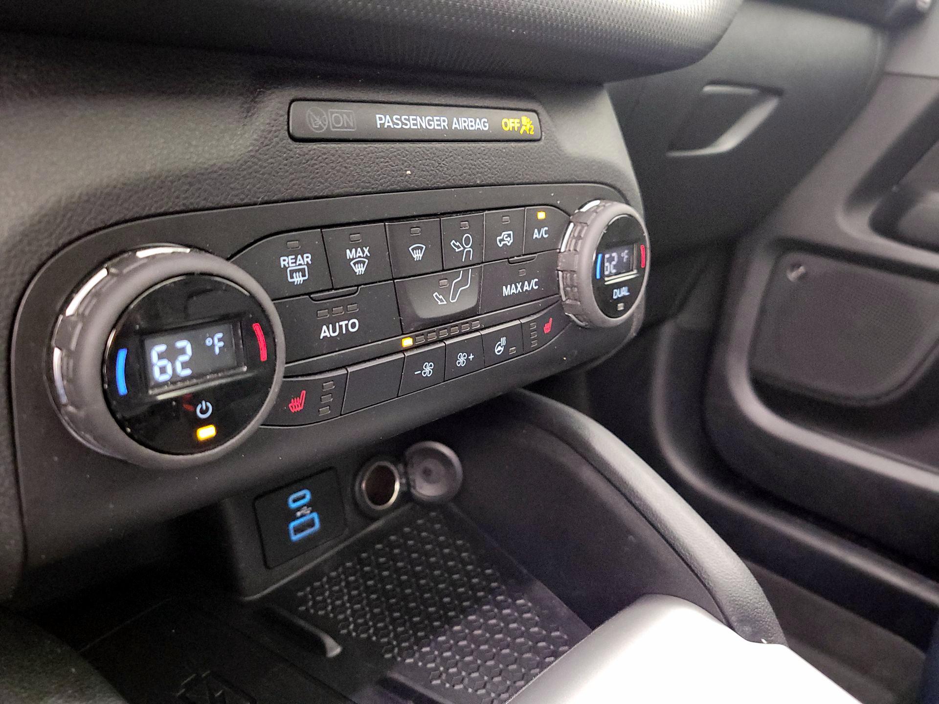 Thumbnail: 2021 Ford Bronco Sport - 17