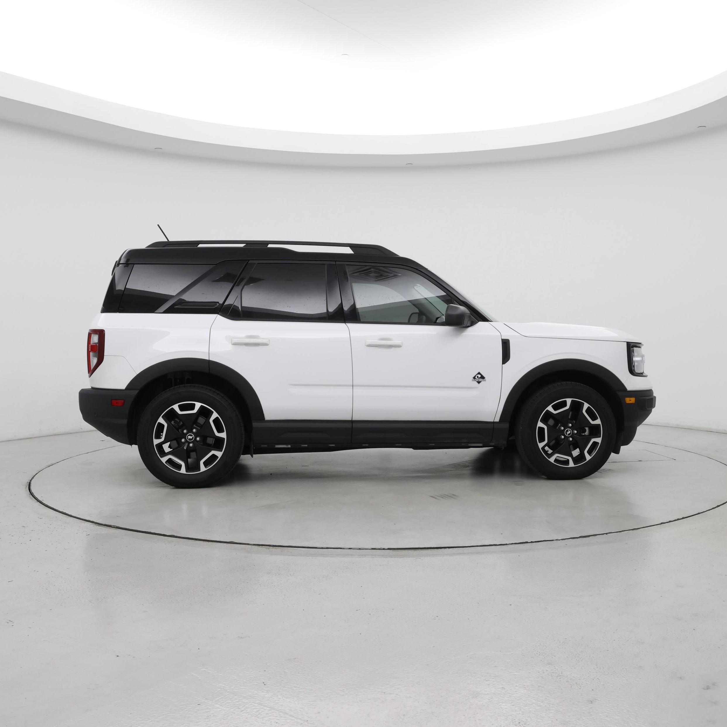 Thumbnail: 2021 Ford Bronco Sport - 7