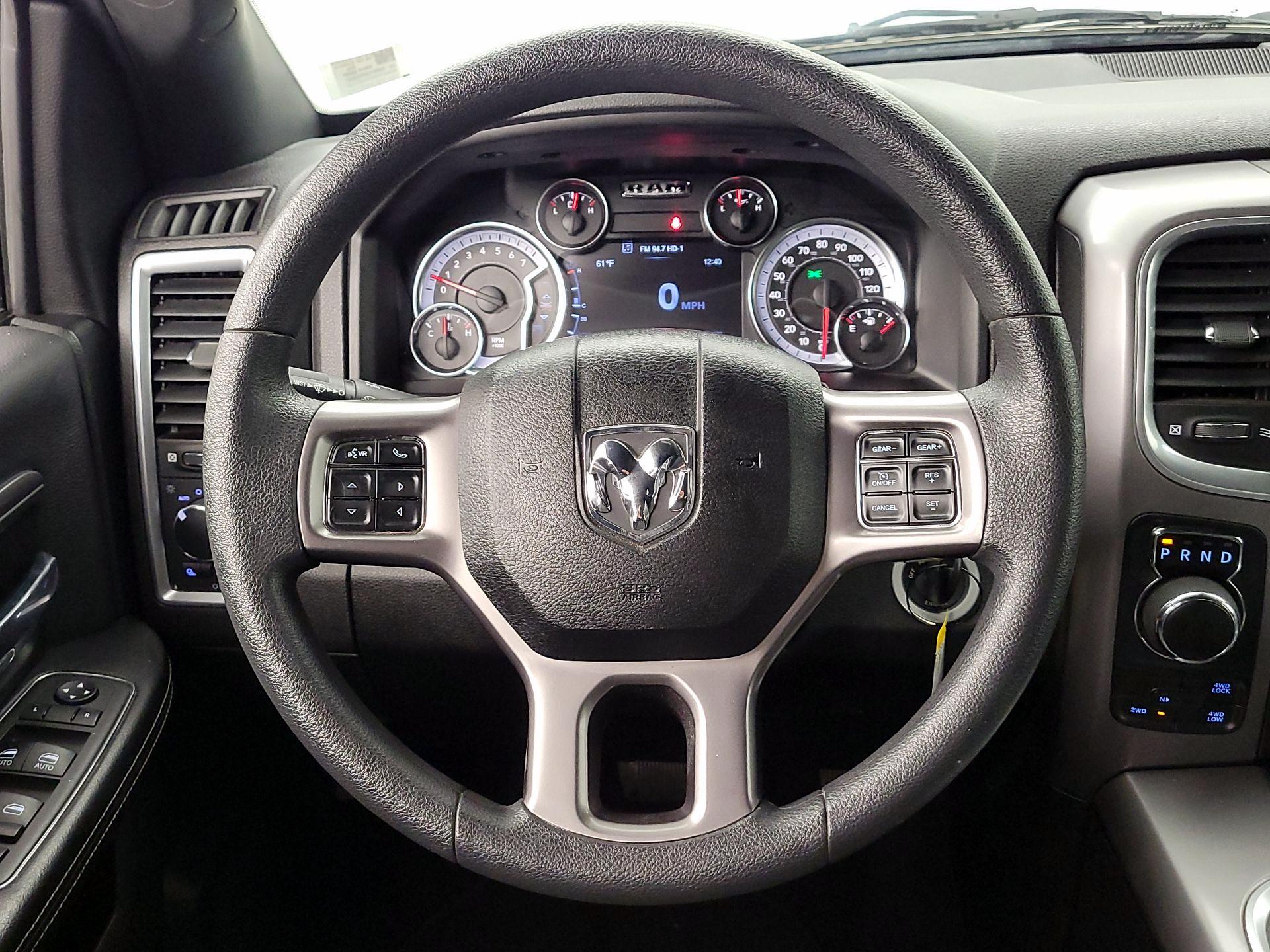 Thumbnail: 2023 RAM 1500 Classic - 10