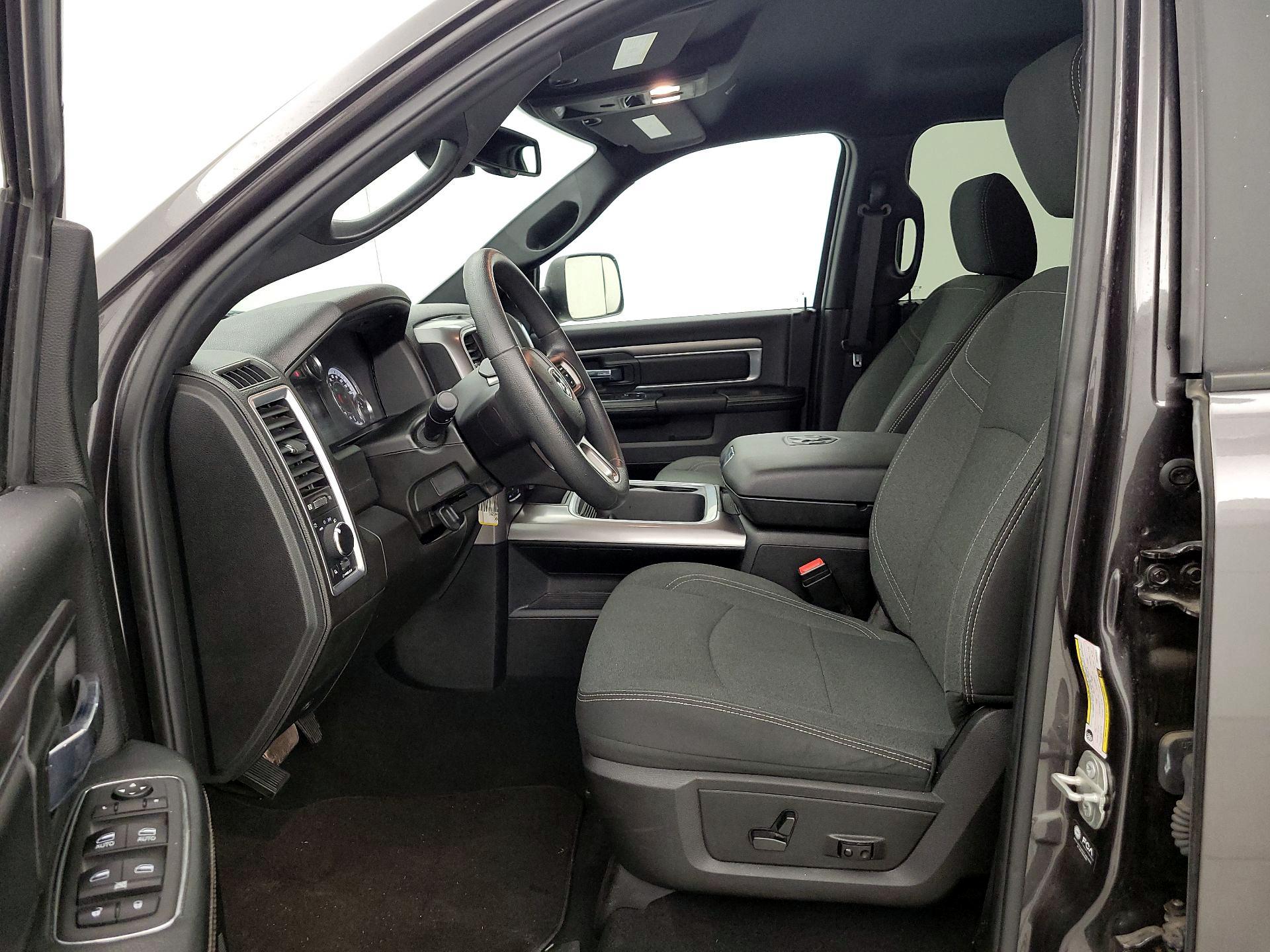 Thumbnail: 2023 RAM 1500 Classic - 11