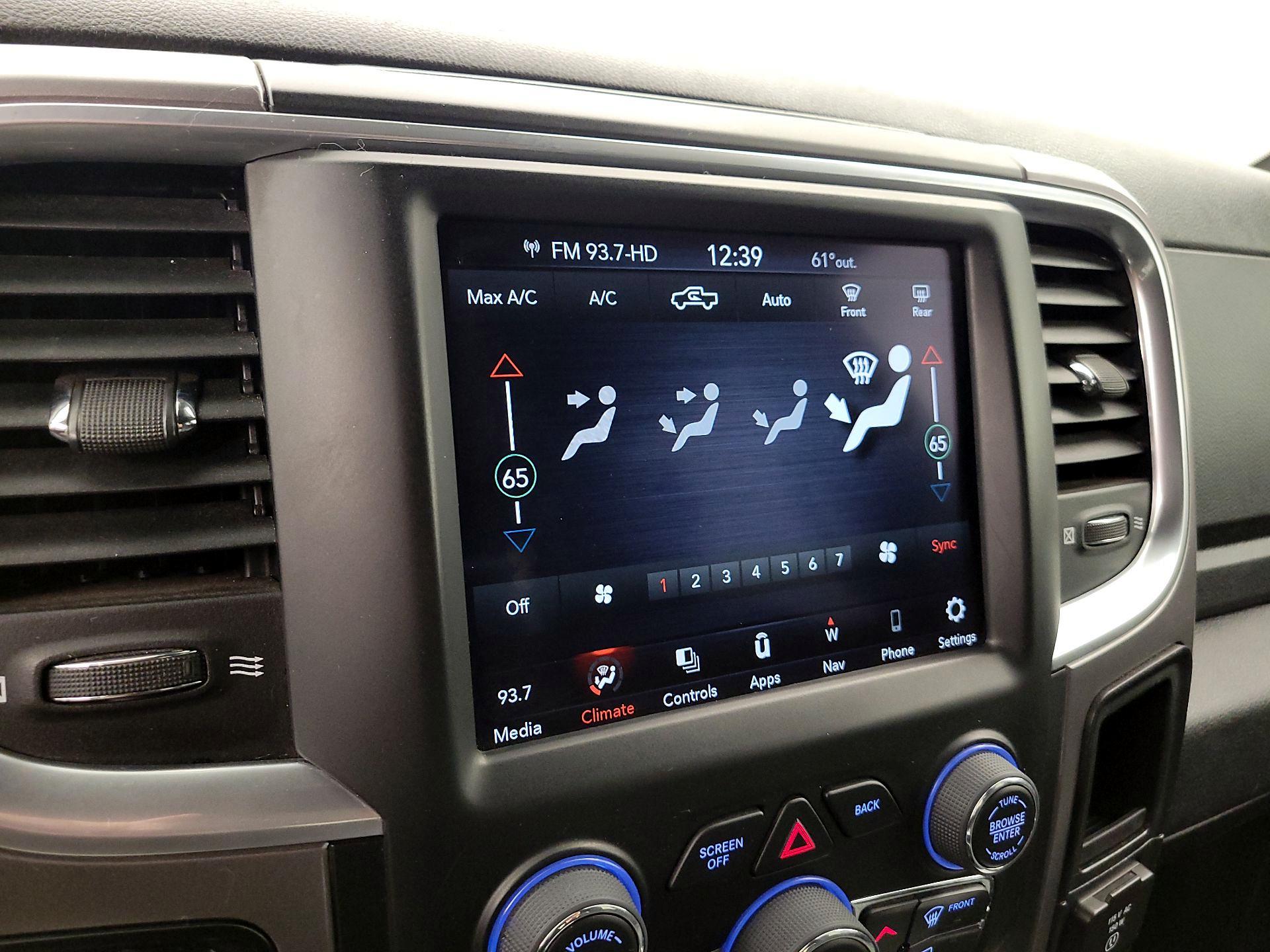 Thumbnail: 2023 RAM 1500 Classic - 17