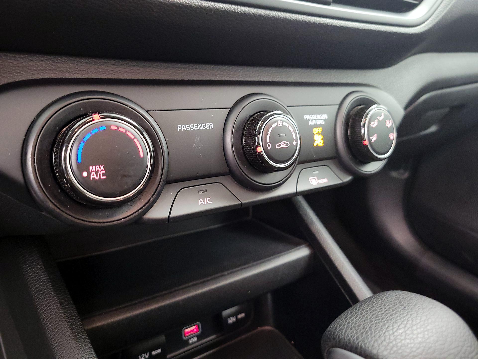 Thumbnail: 2023 Kia Forte - 16