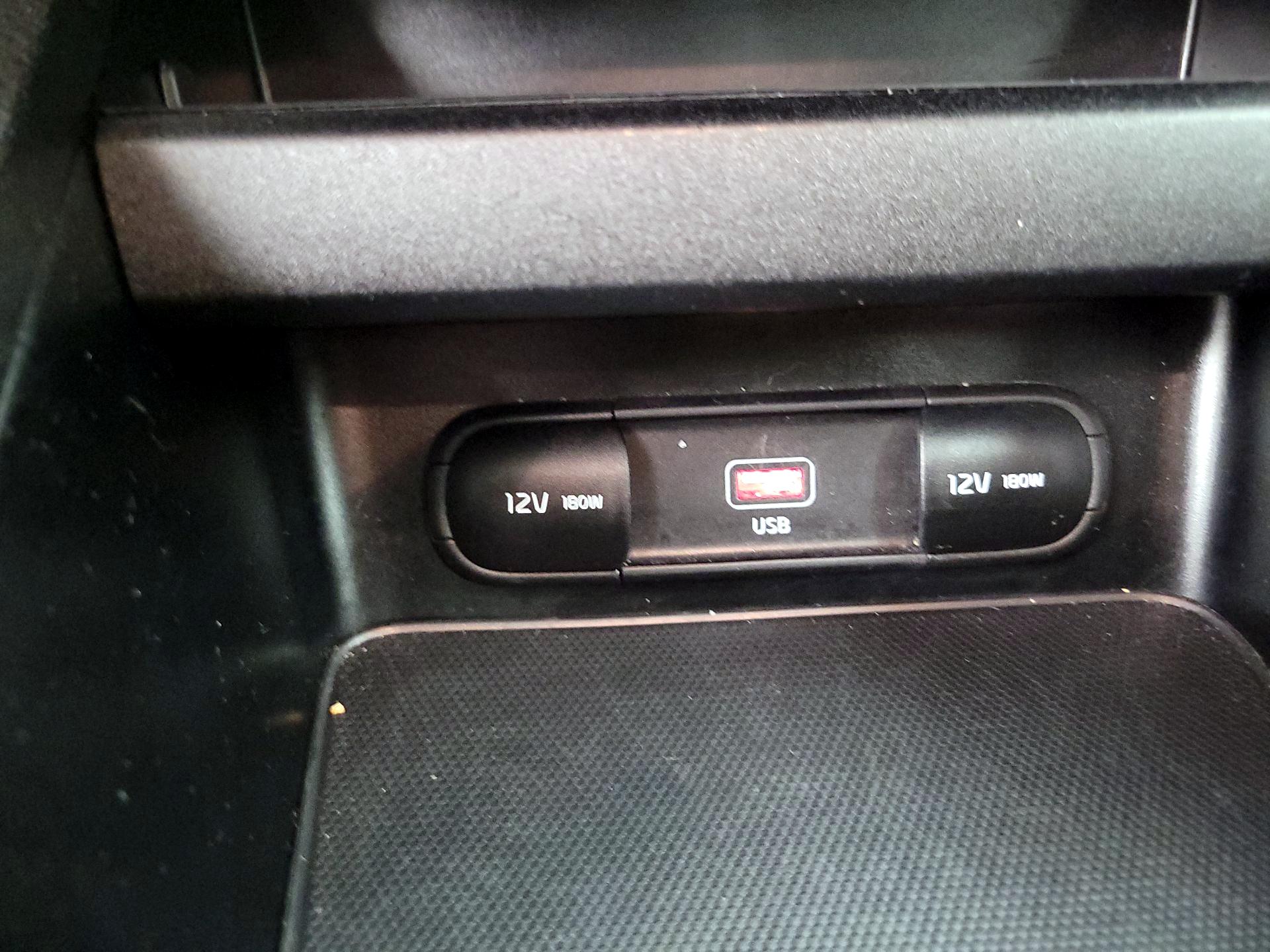 Thumbnail: 2023 Kia Forte - 18