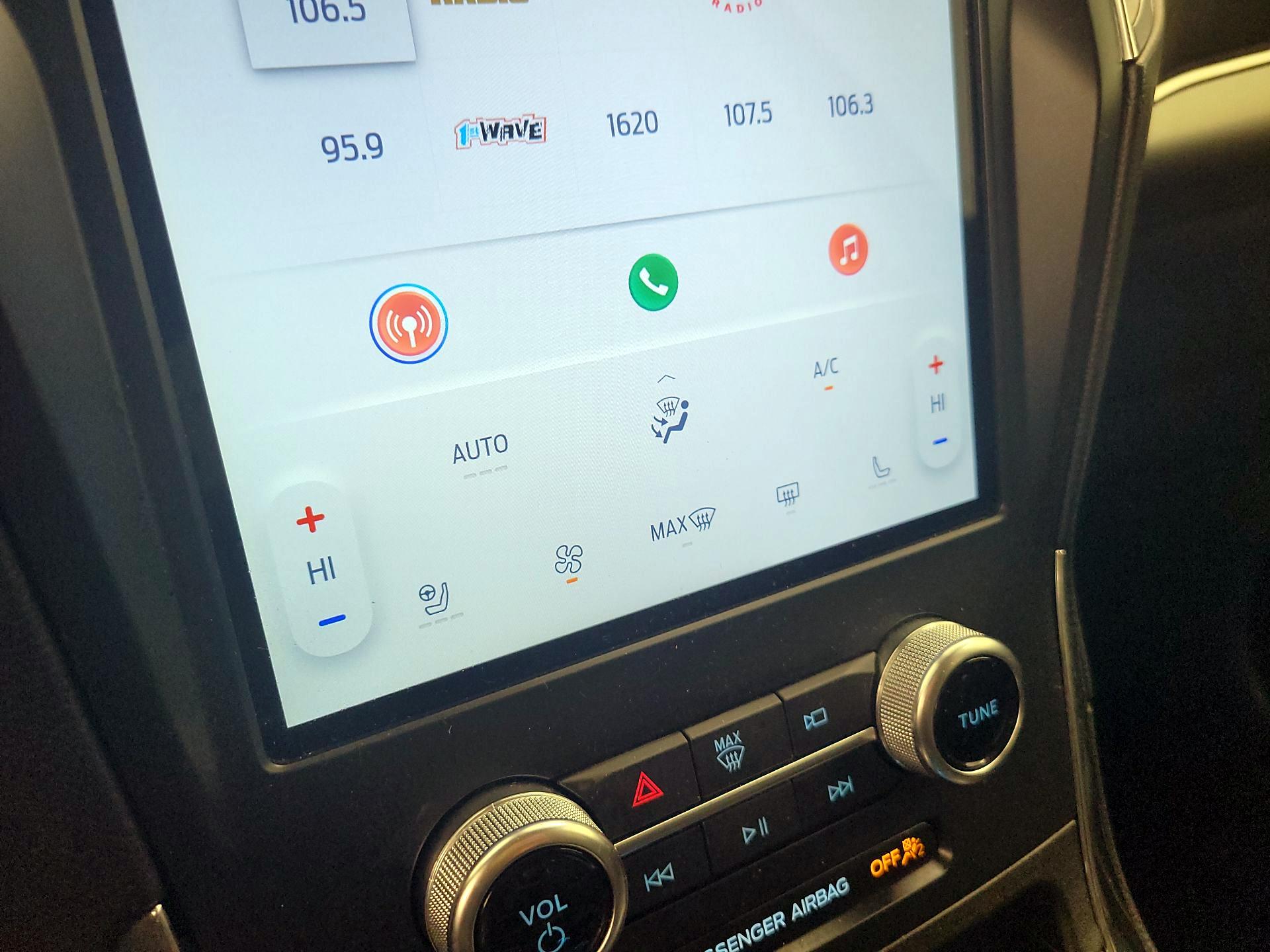 Thumbnail: 2024 Ford Edge - 16