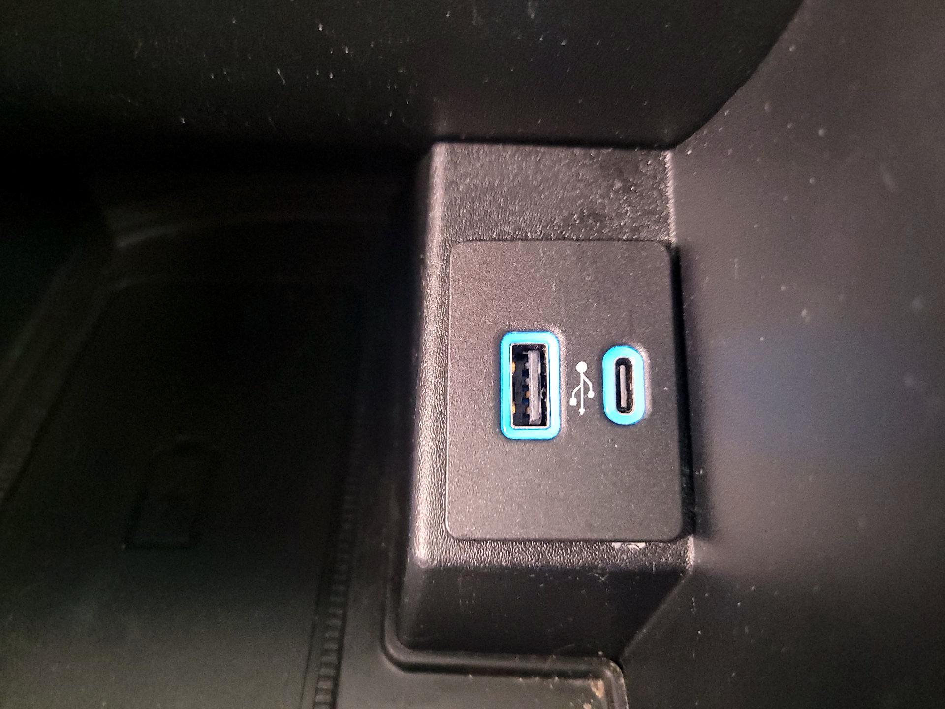 Thumbnail: 2024 Ford Edge - 18