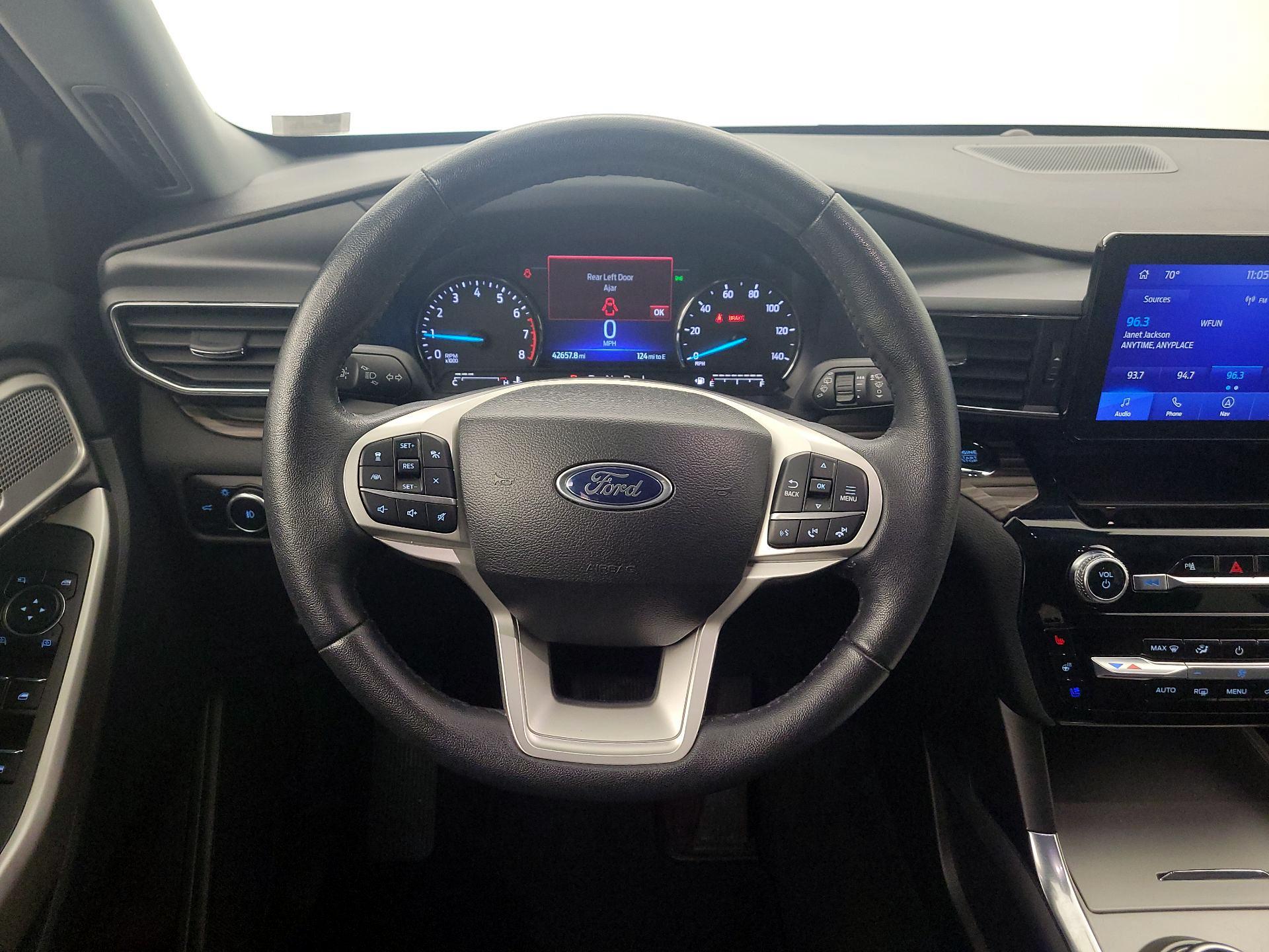 Thumbnail: 2023 Ford Explorer - 10