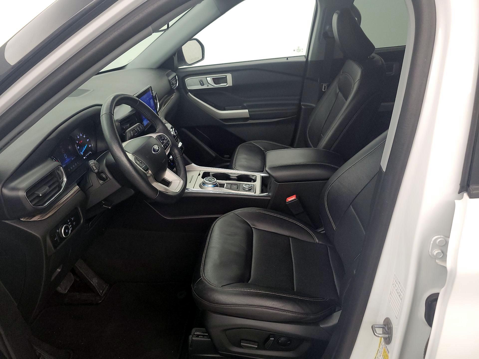 Thumbnail: 2023 Ford Explorer - 11