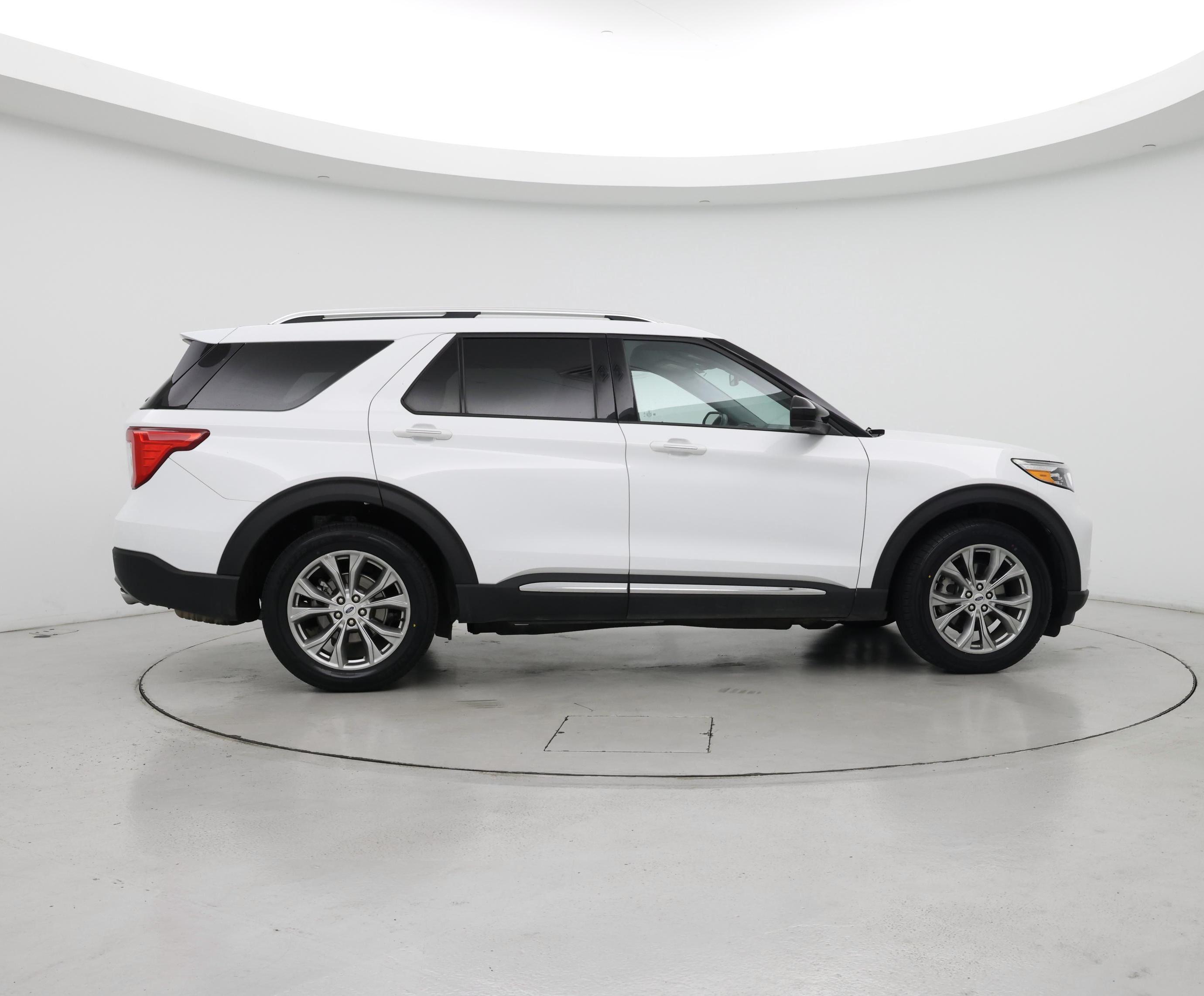 Thumbnail: 2023 Ford Explorer - 7