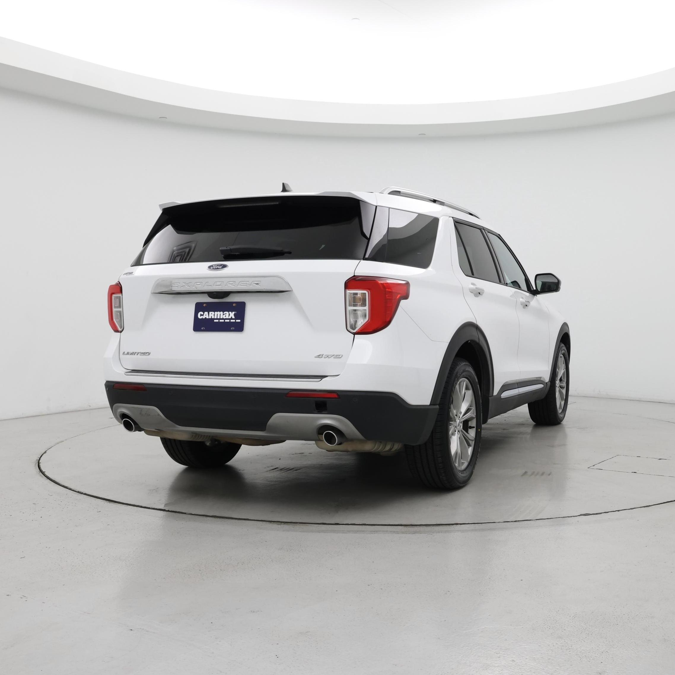 Thumbnail: 2023 Ford Explorer - 8