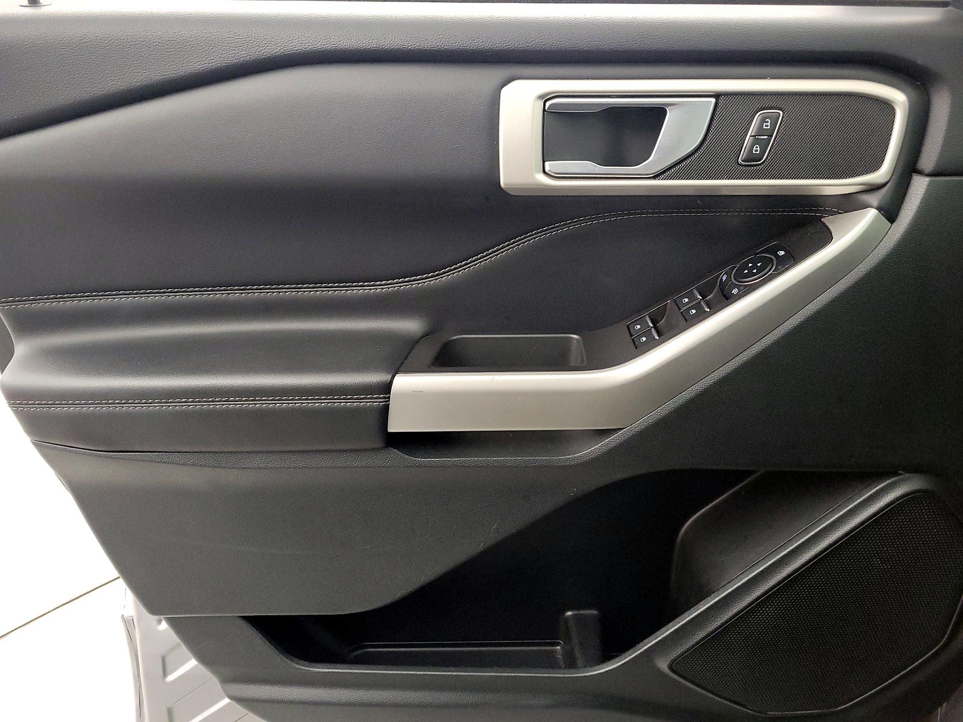 Thumbnail: 2023 Ford Explorer - 12