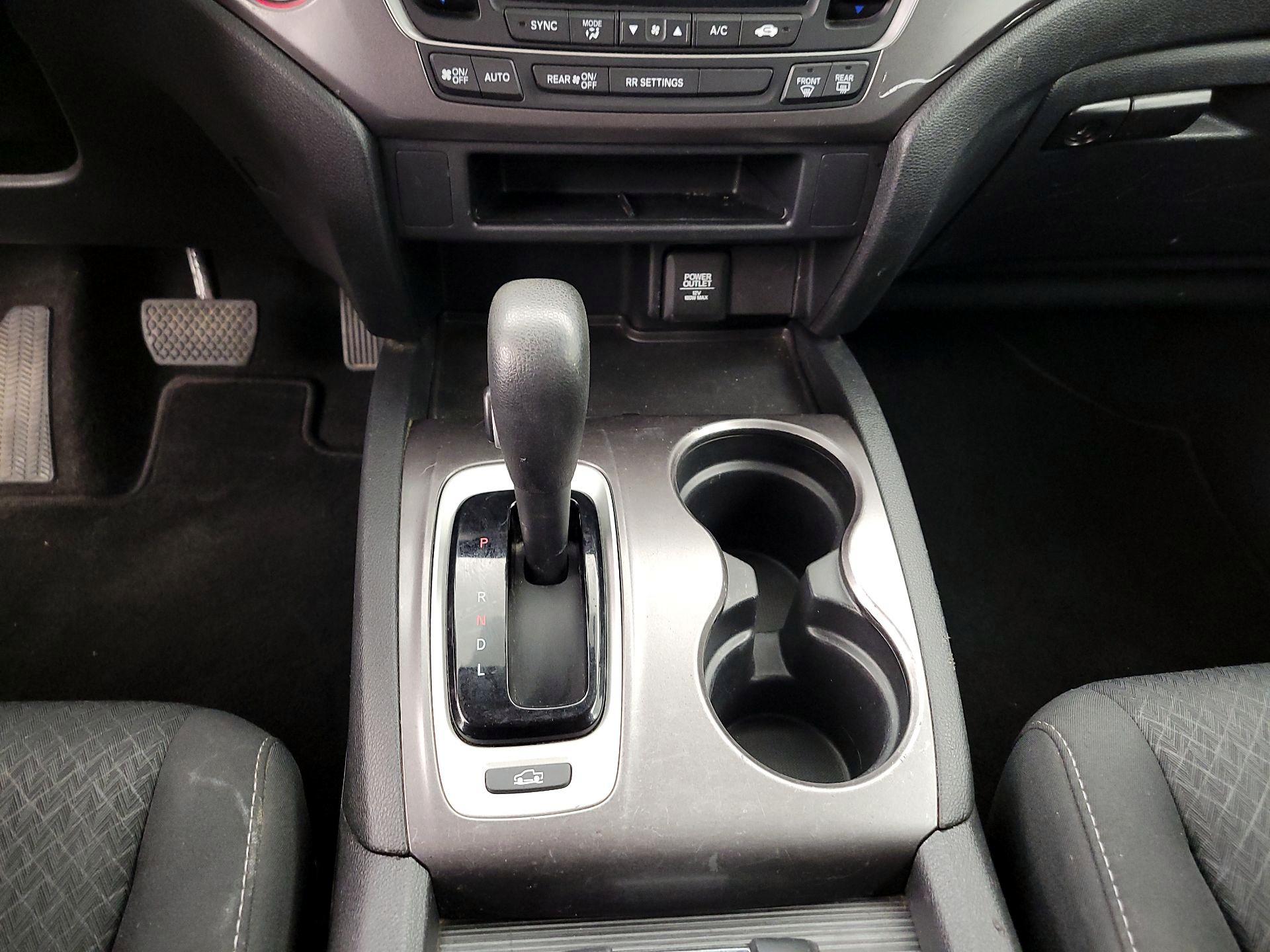 Thumbnail: 2017 Honda Ridgeline - 17