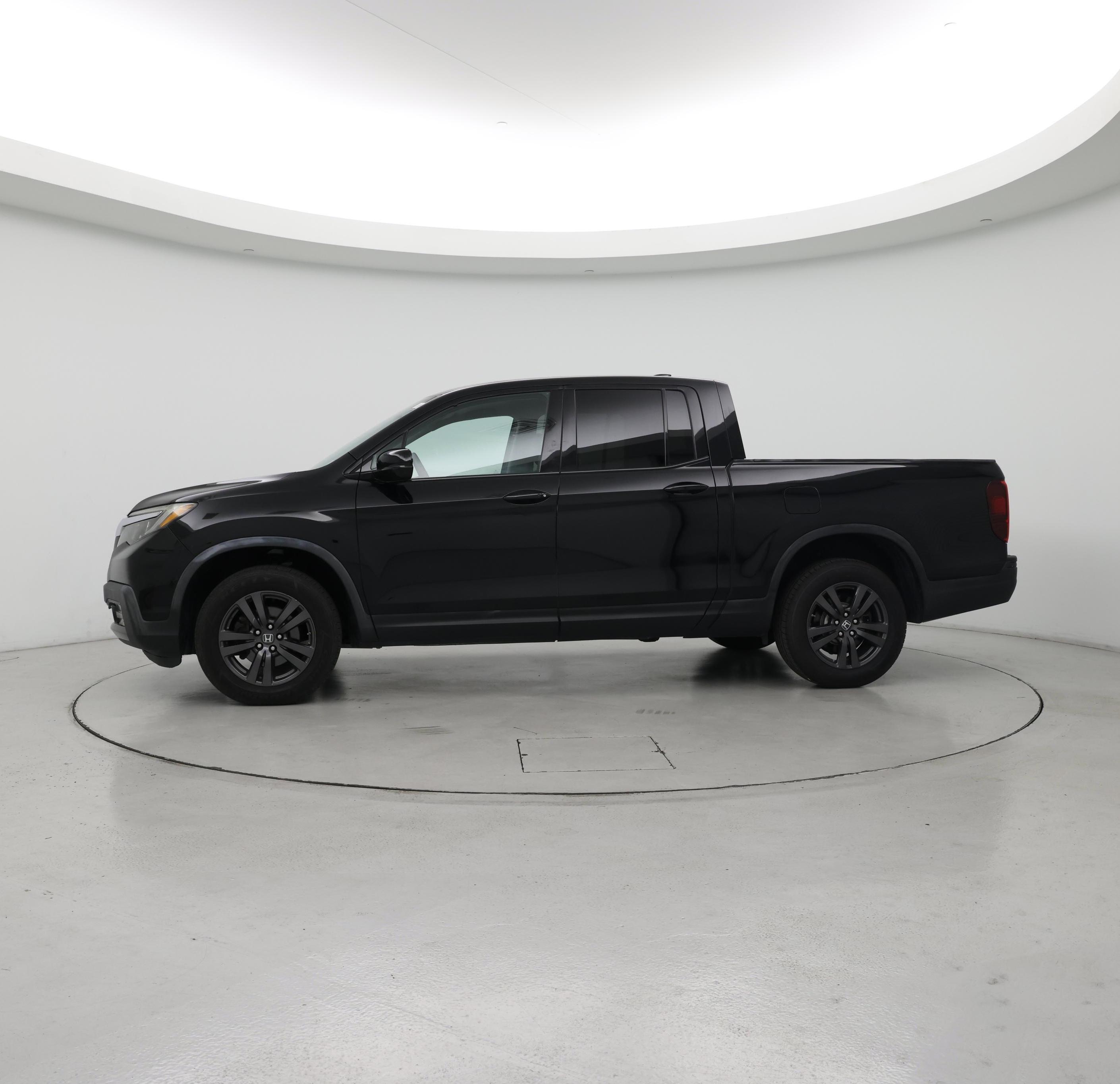 Thumbnail: 2017 Honda Ridgeline - 3