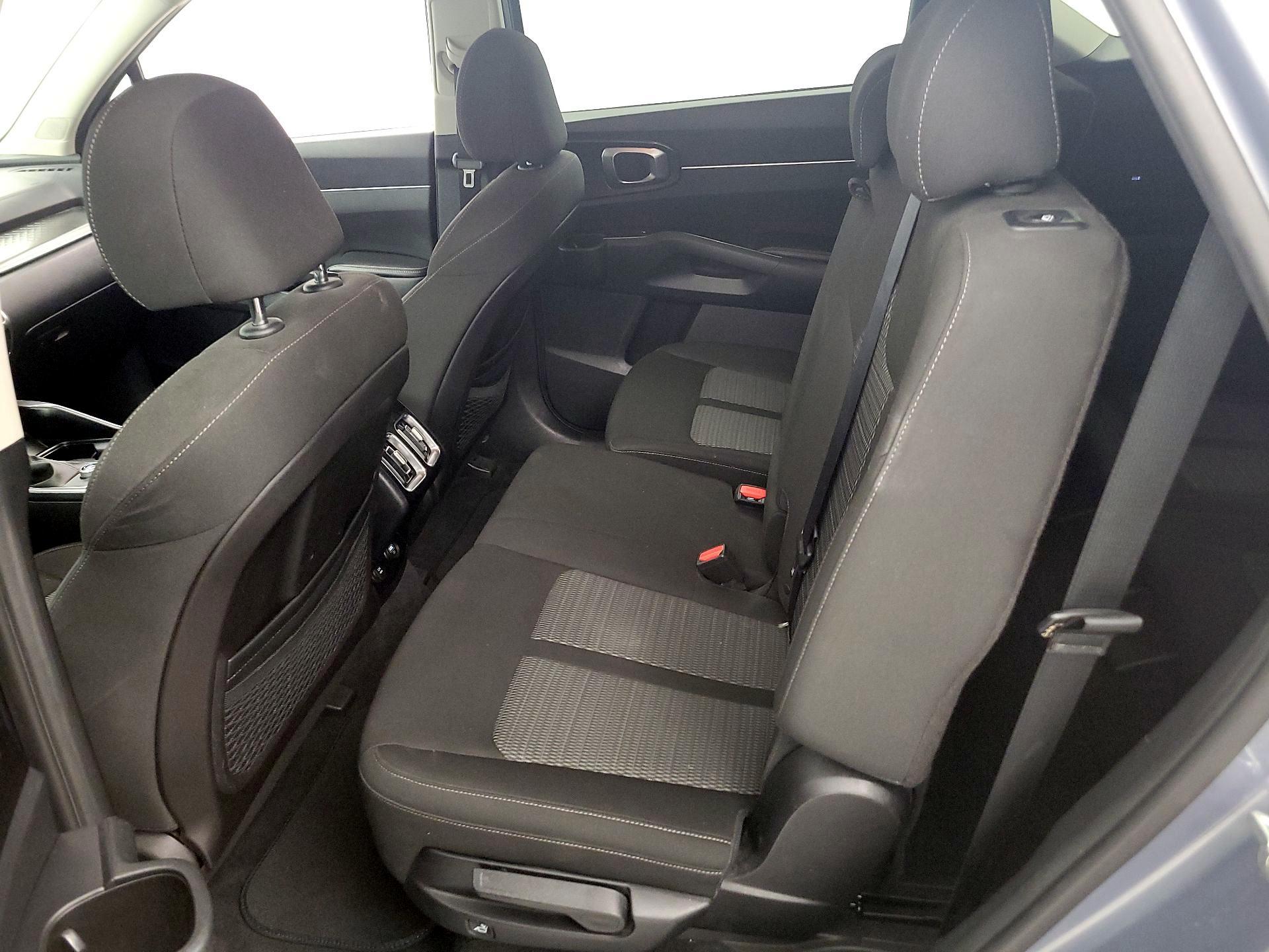 Thumbnail: 2022 Kia Sorento - 19