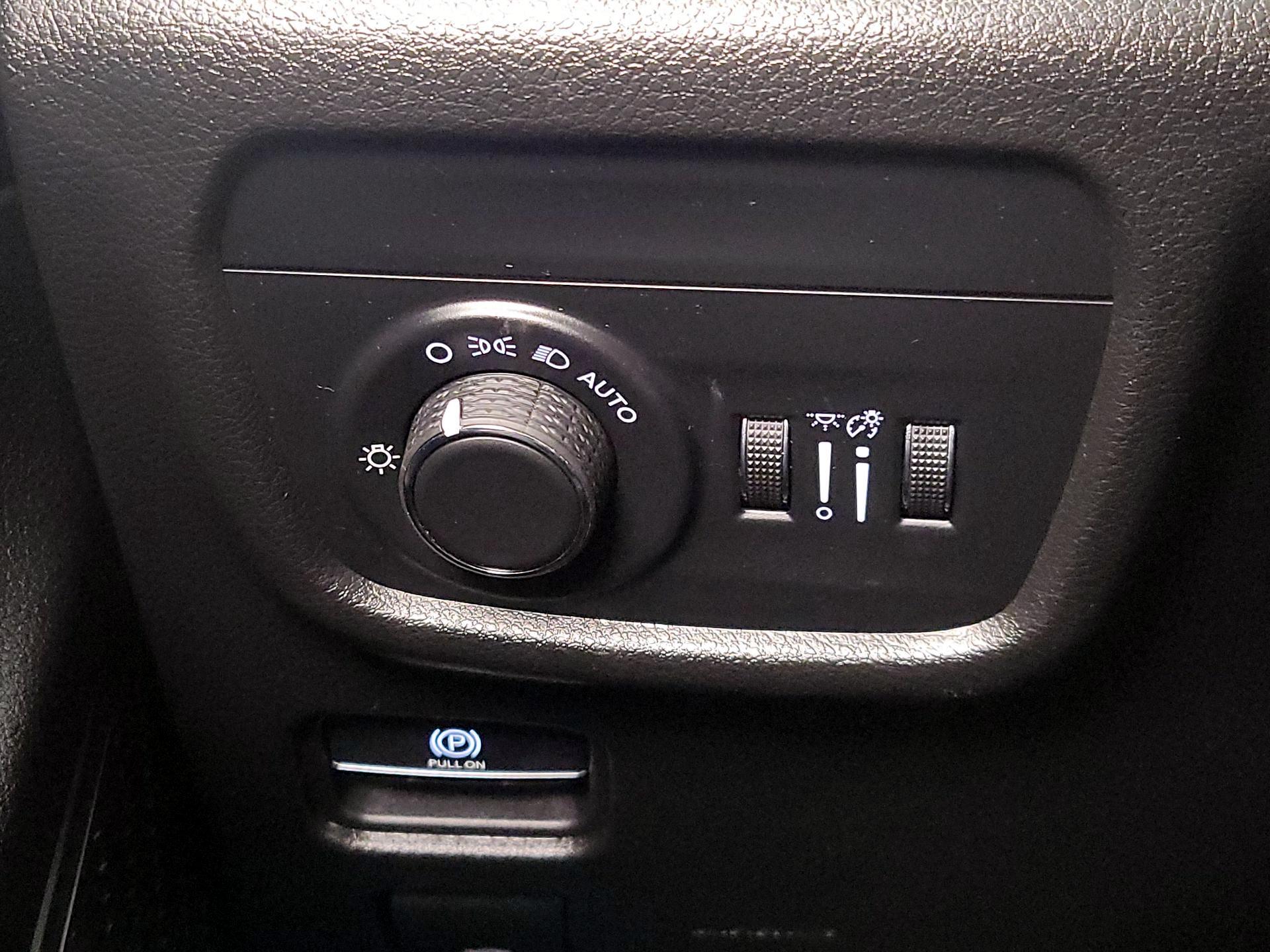 Thumbnail: 2023 Jeep Grand Cherokee - 13