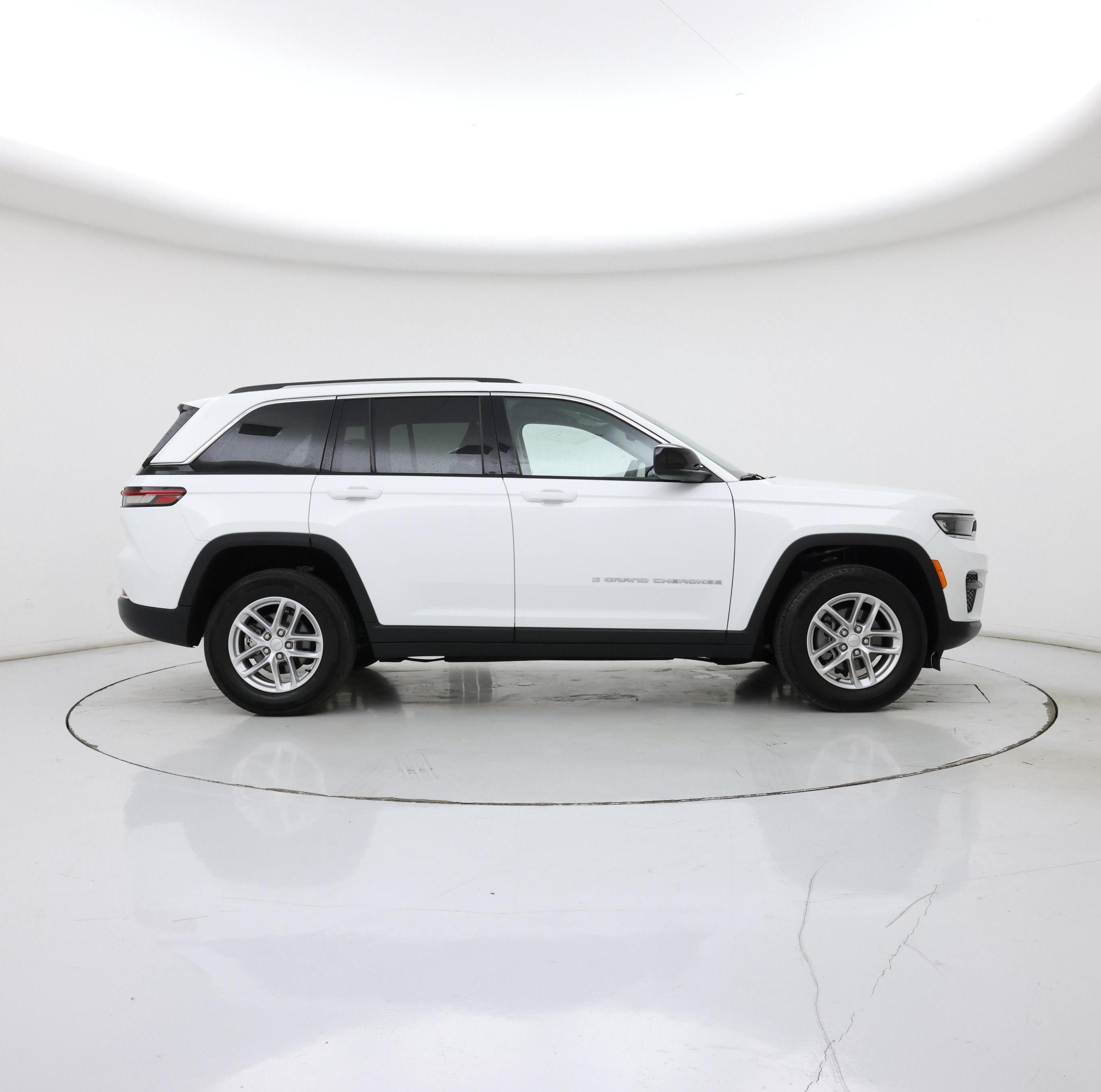 Thumbnail: 2023 Jeep Grand Cherokee - 7