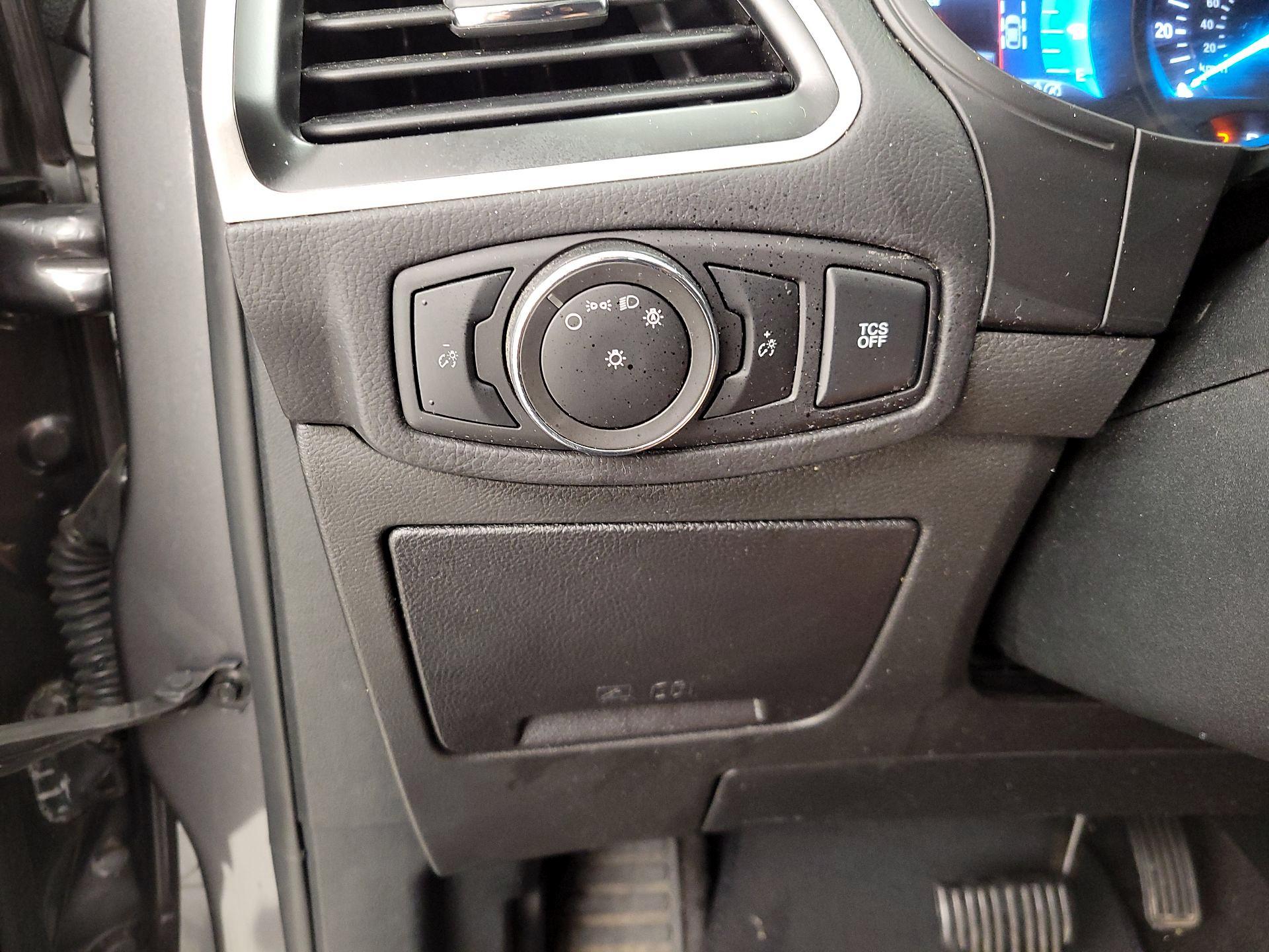 Thumbnail: 2023 Ford Edge - 13