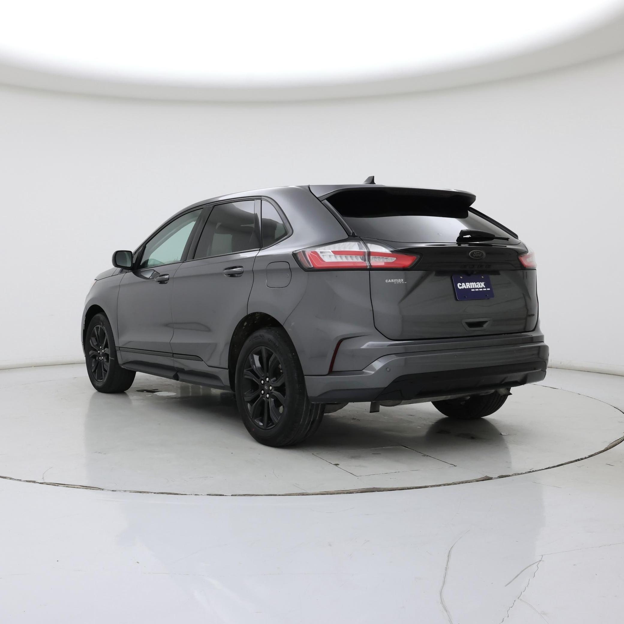 Thumbnail: 2023 Ford Edge - 2