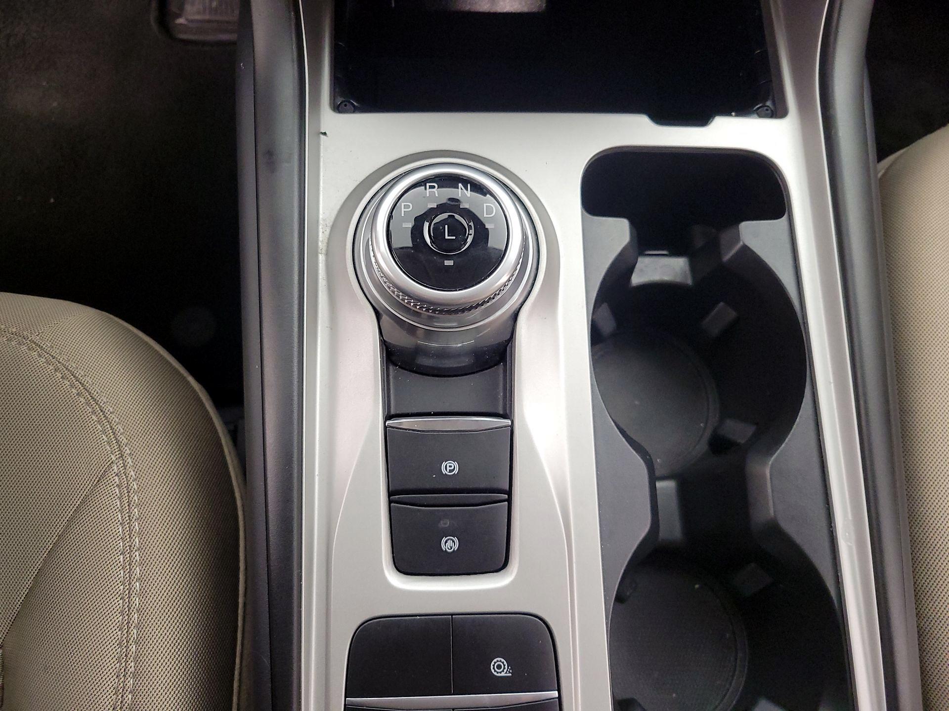 Thumbnail: 2022 Ford Explorer - 17