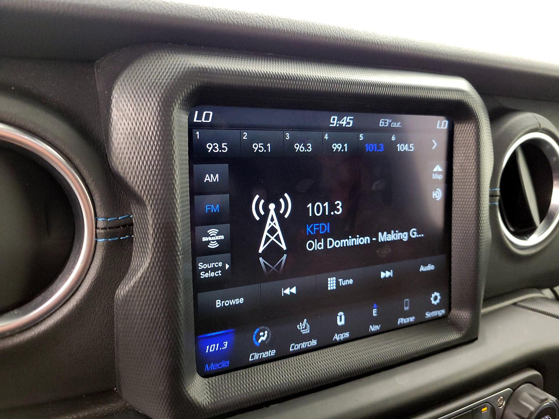 Thumbnail: 2021 Jeep Wrangler - 16