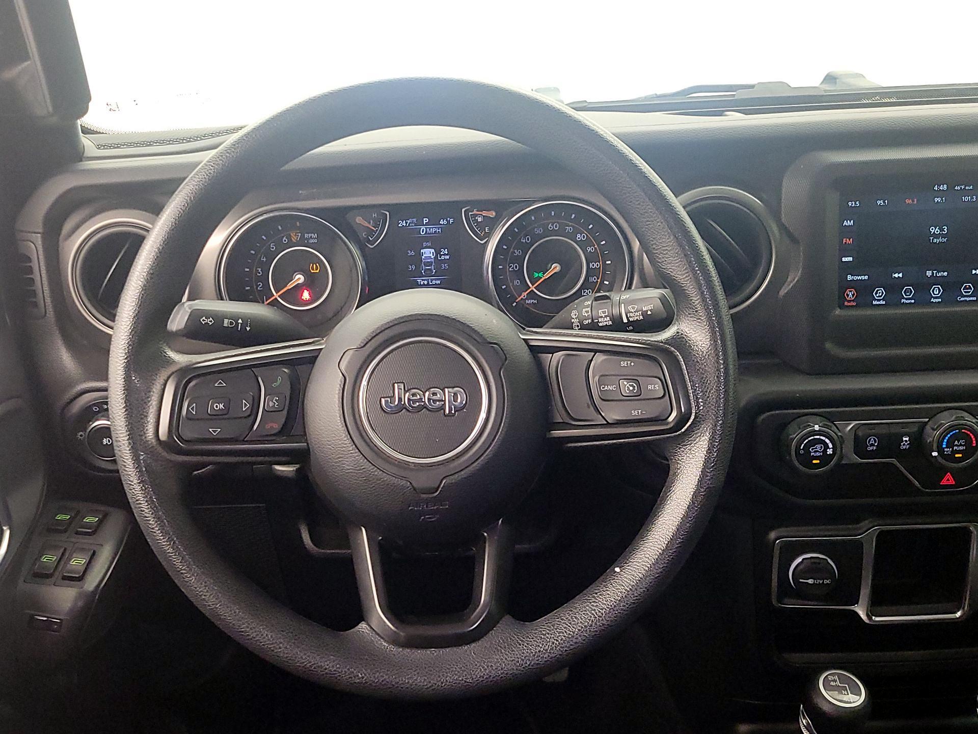 Thumbnail: 2021 Jeep Wrangler - 10