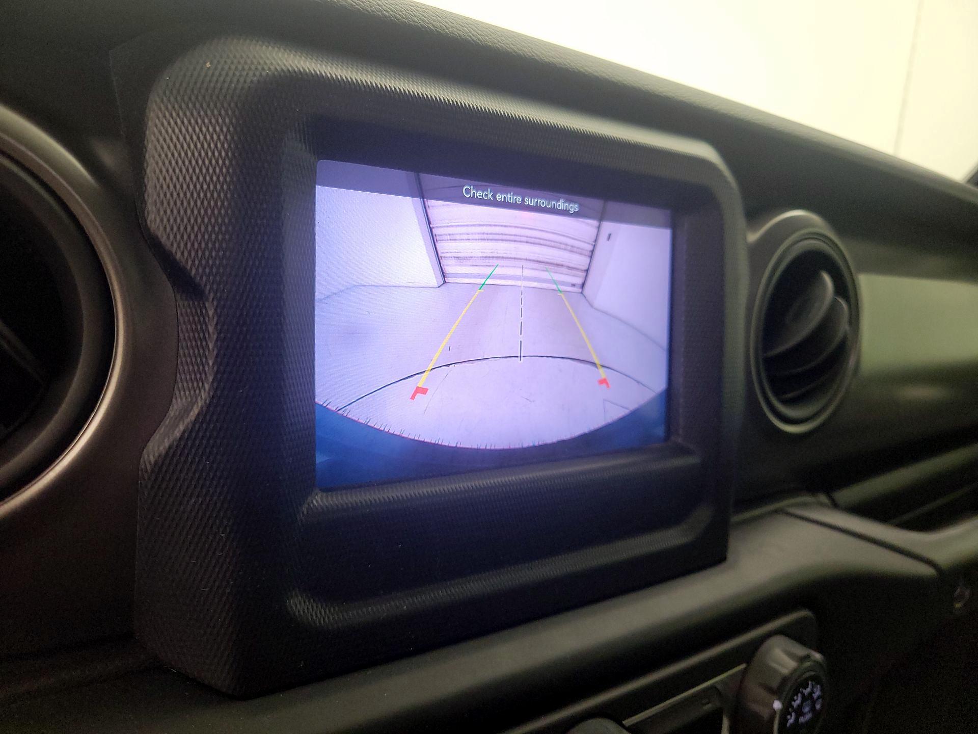 Thumbnail: 2021 Jeep Wrangler - 14