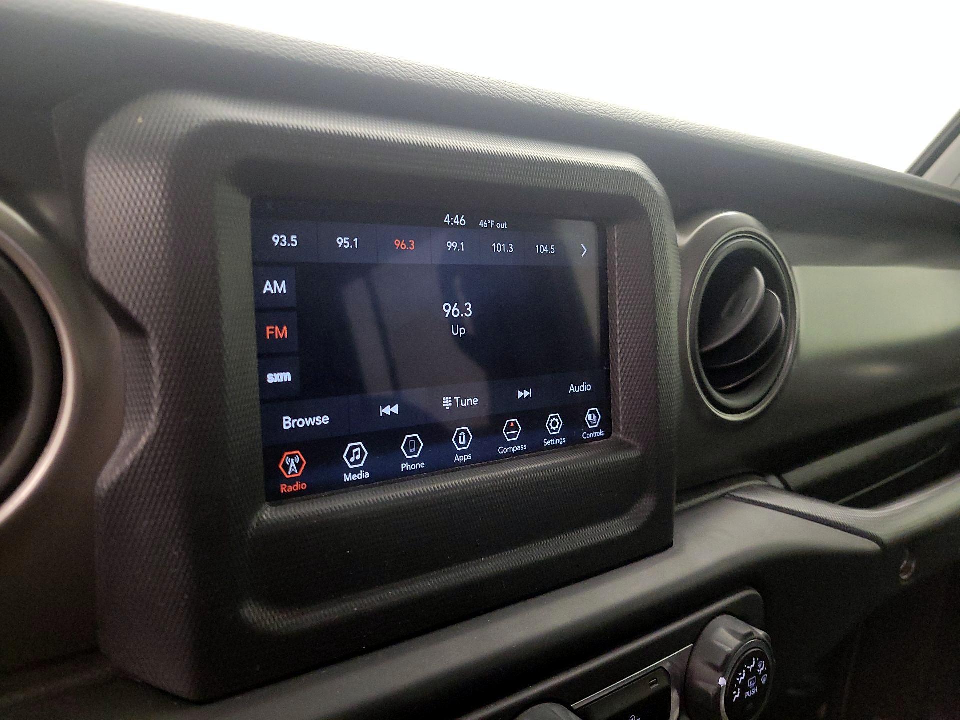 Thumbnail: 2021 Jeep Wrangler - 15