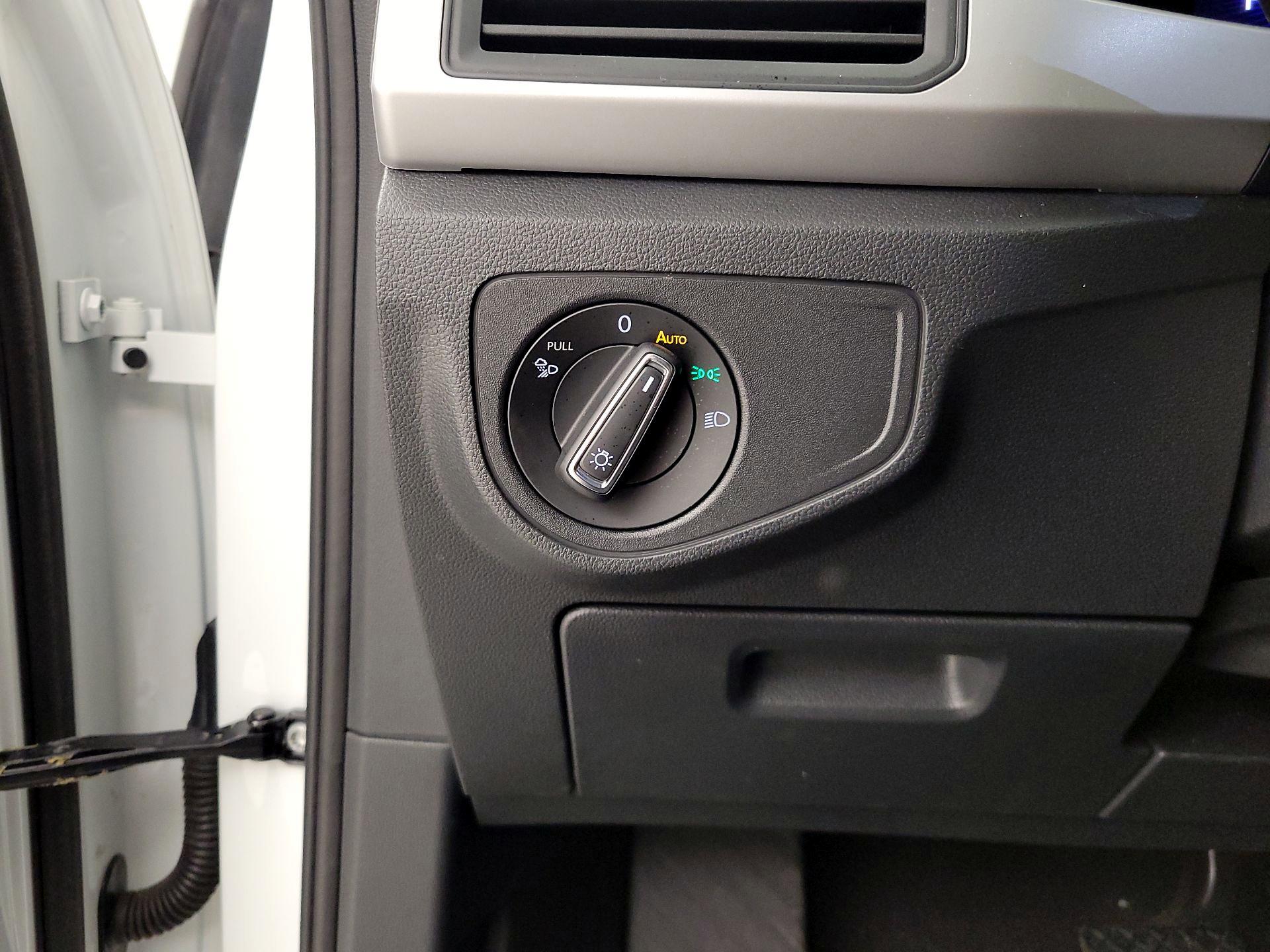 Thumbnail: 2022 Volkswagen Atlas - 13