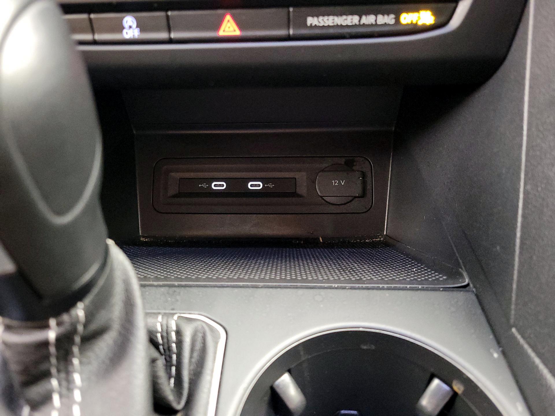 Thumbnail: 2022 Volkswagen Atlas - 18