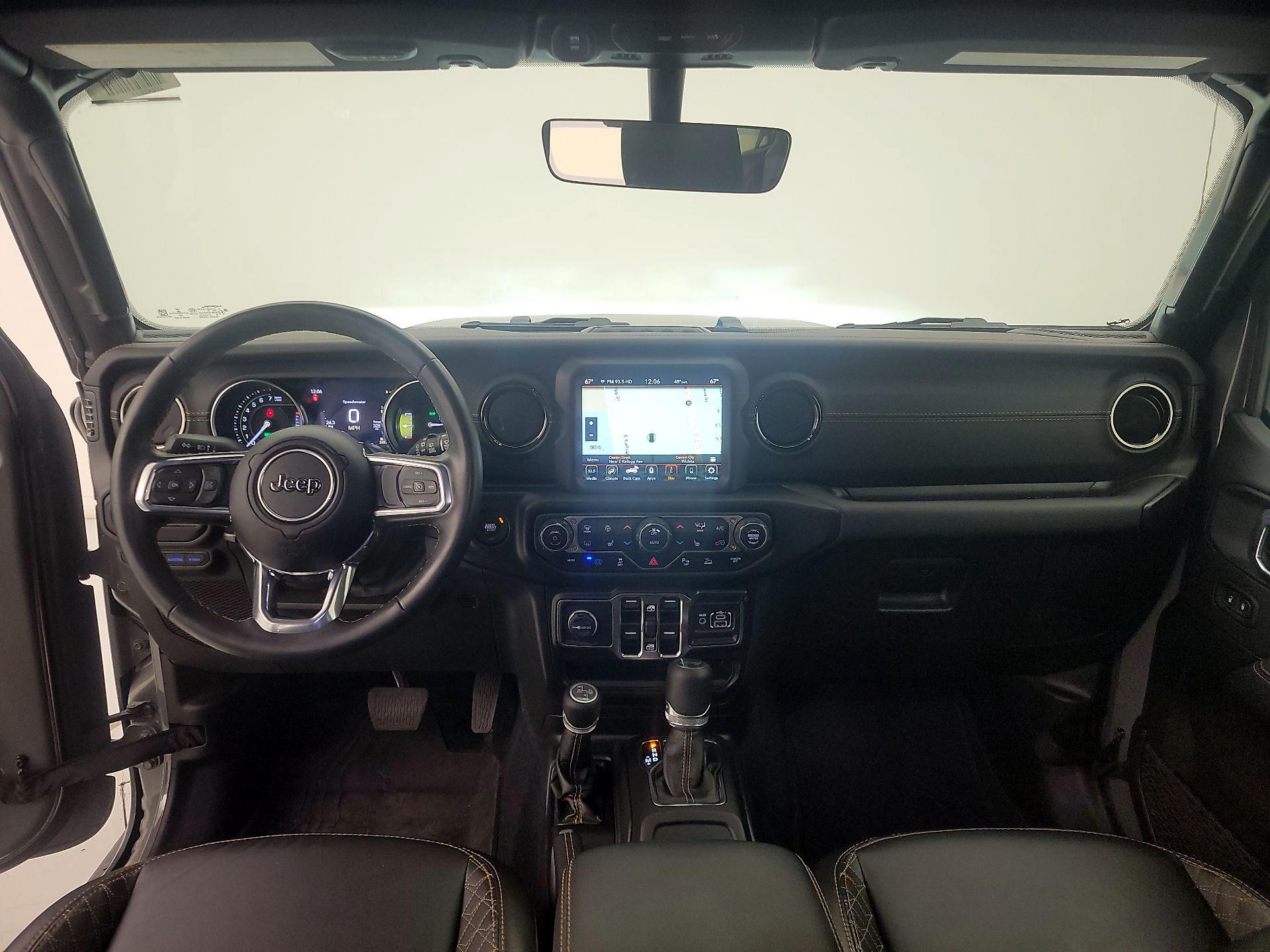 Thumbnail: 2022 Jeep Wrangler - 9