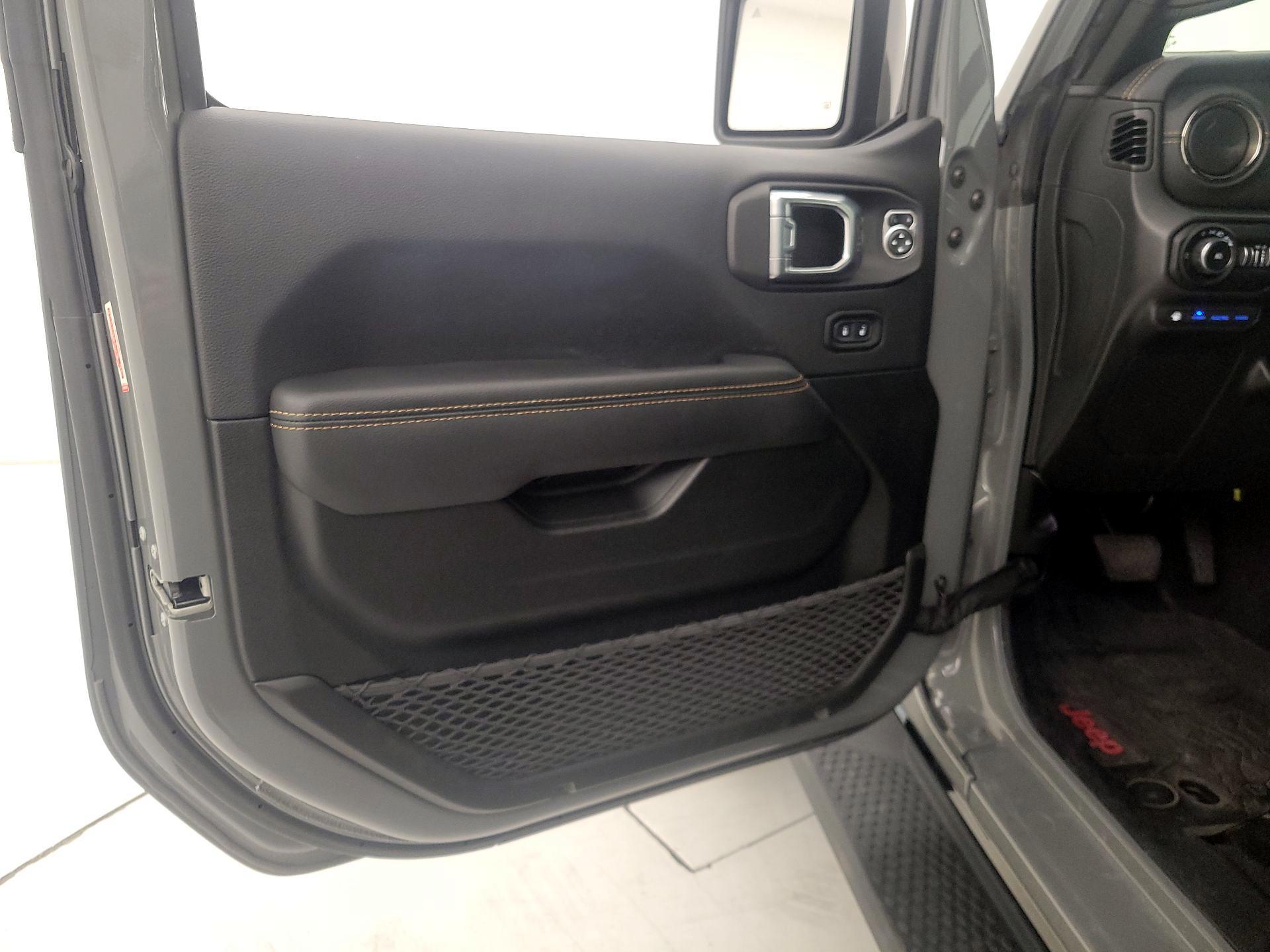 Thumbnail: 2022 Jeep Wrangler - 12