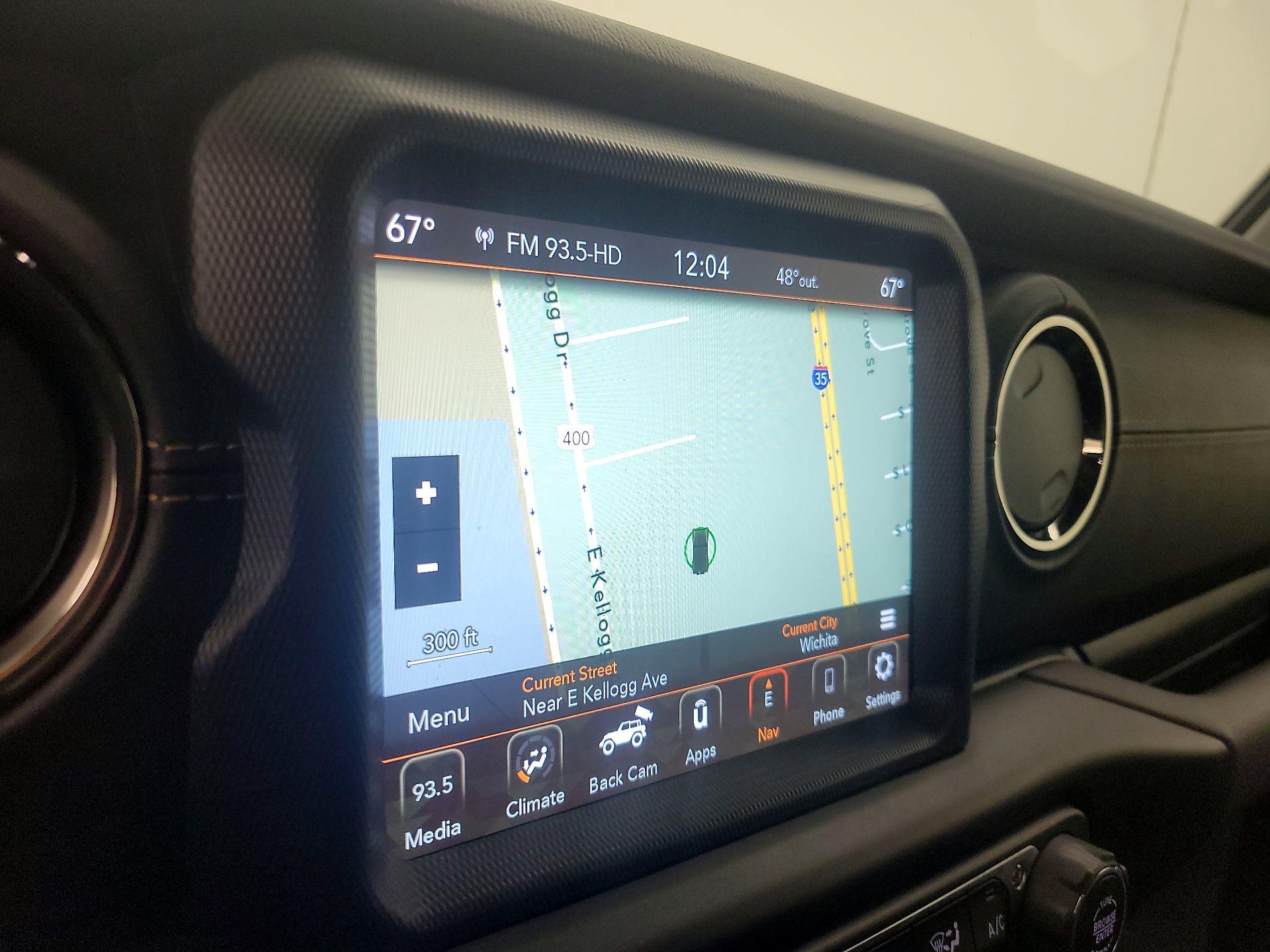 Thumbnail: 2022 Jeep Wrangler - 14