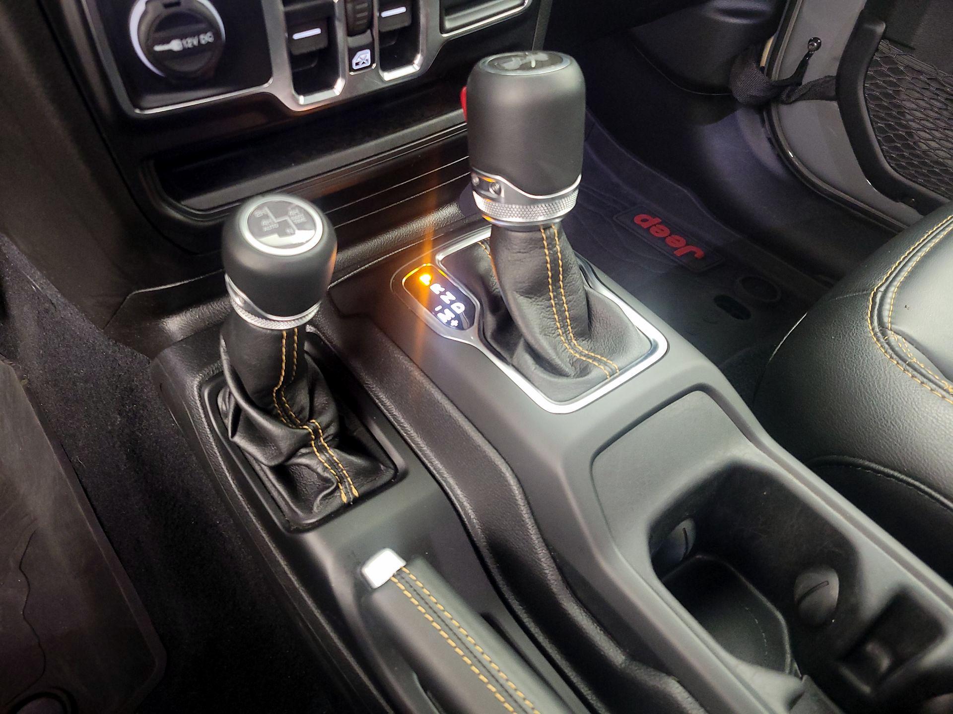 Thumbnail: 2022 Jeep Wrangler - 18