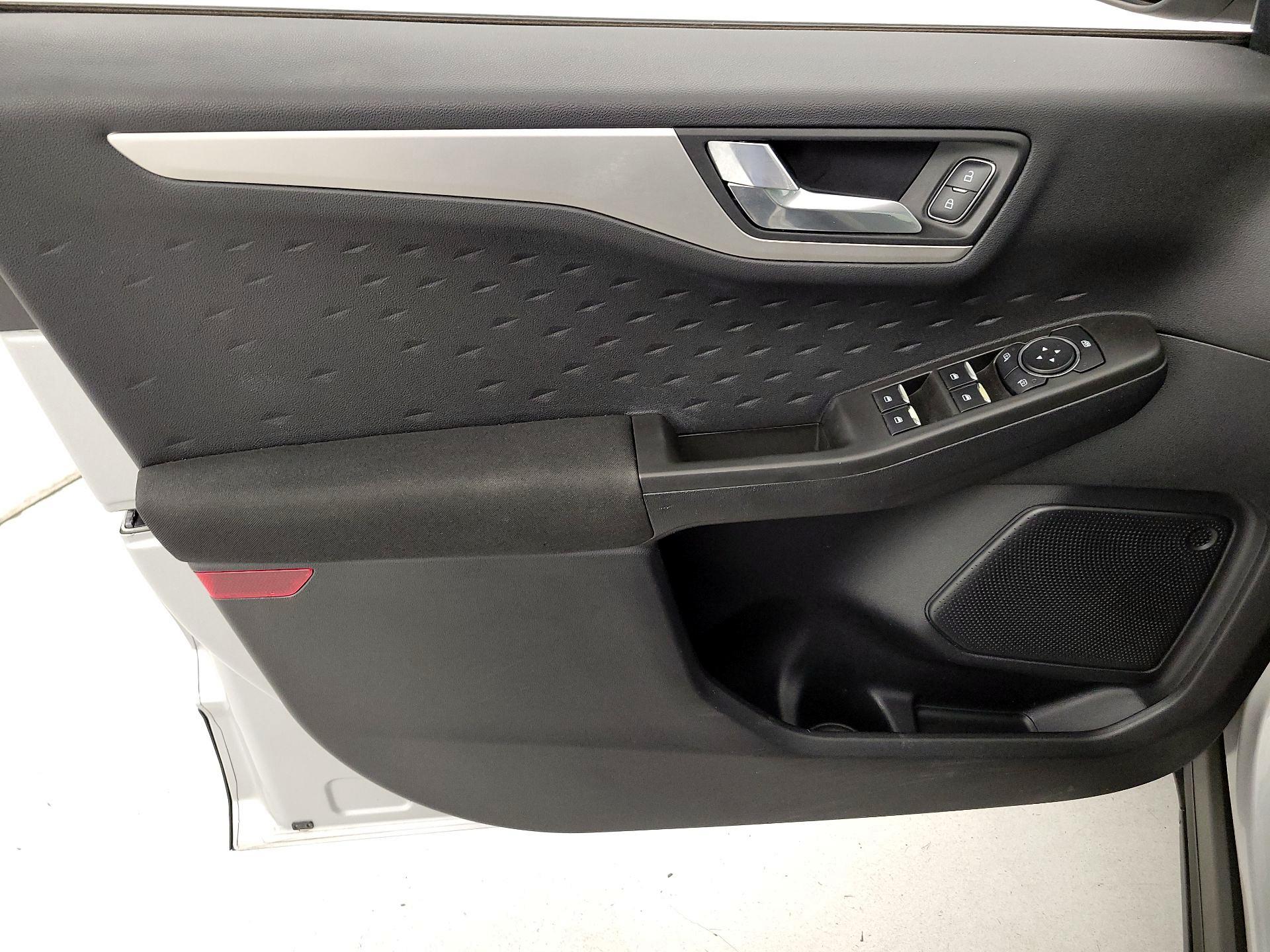 Thumbnail: 2020 Ford Escape - 12