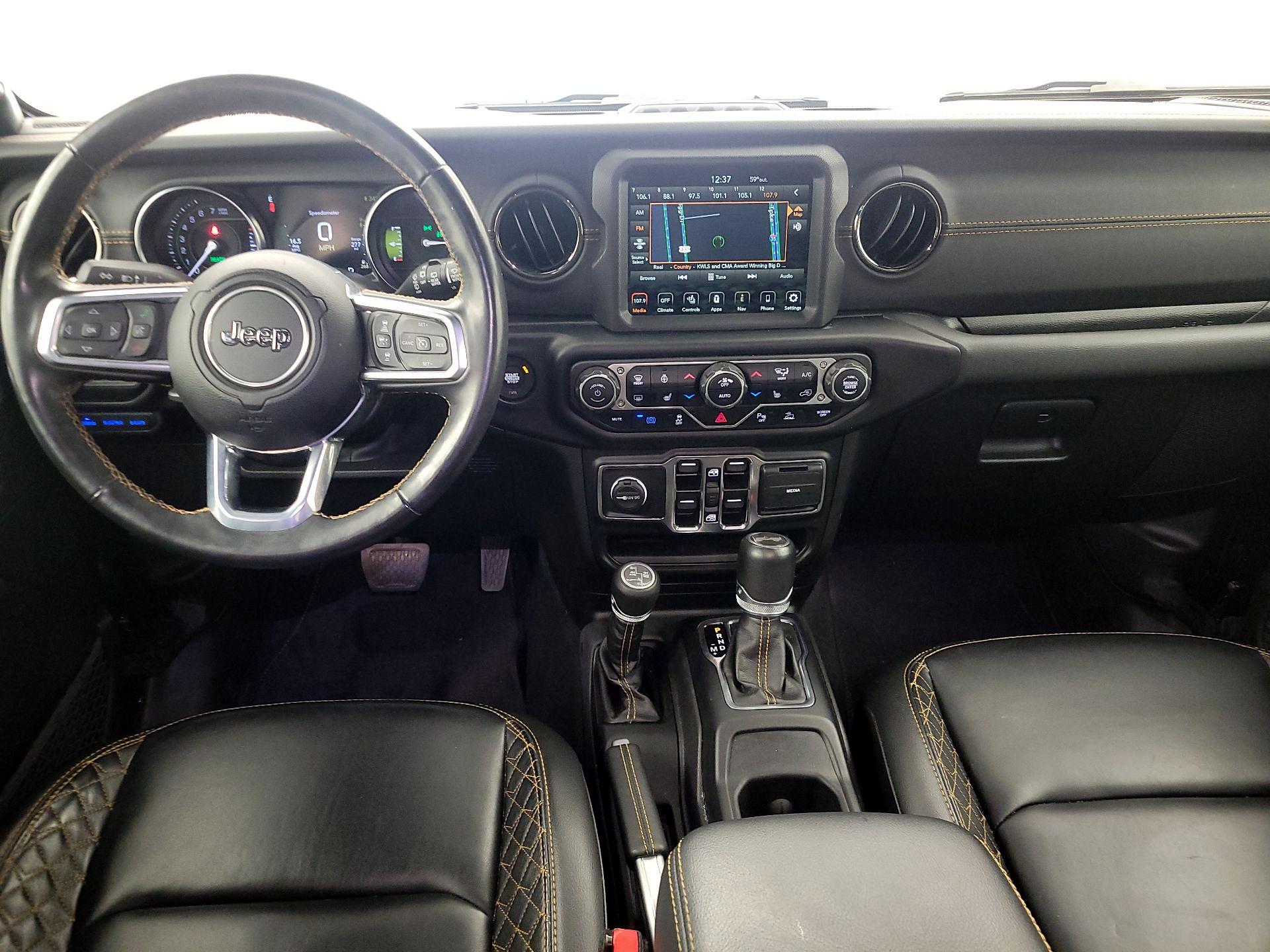 Thumbnail: 2022 Jeep Wrangler - 9