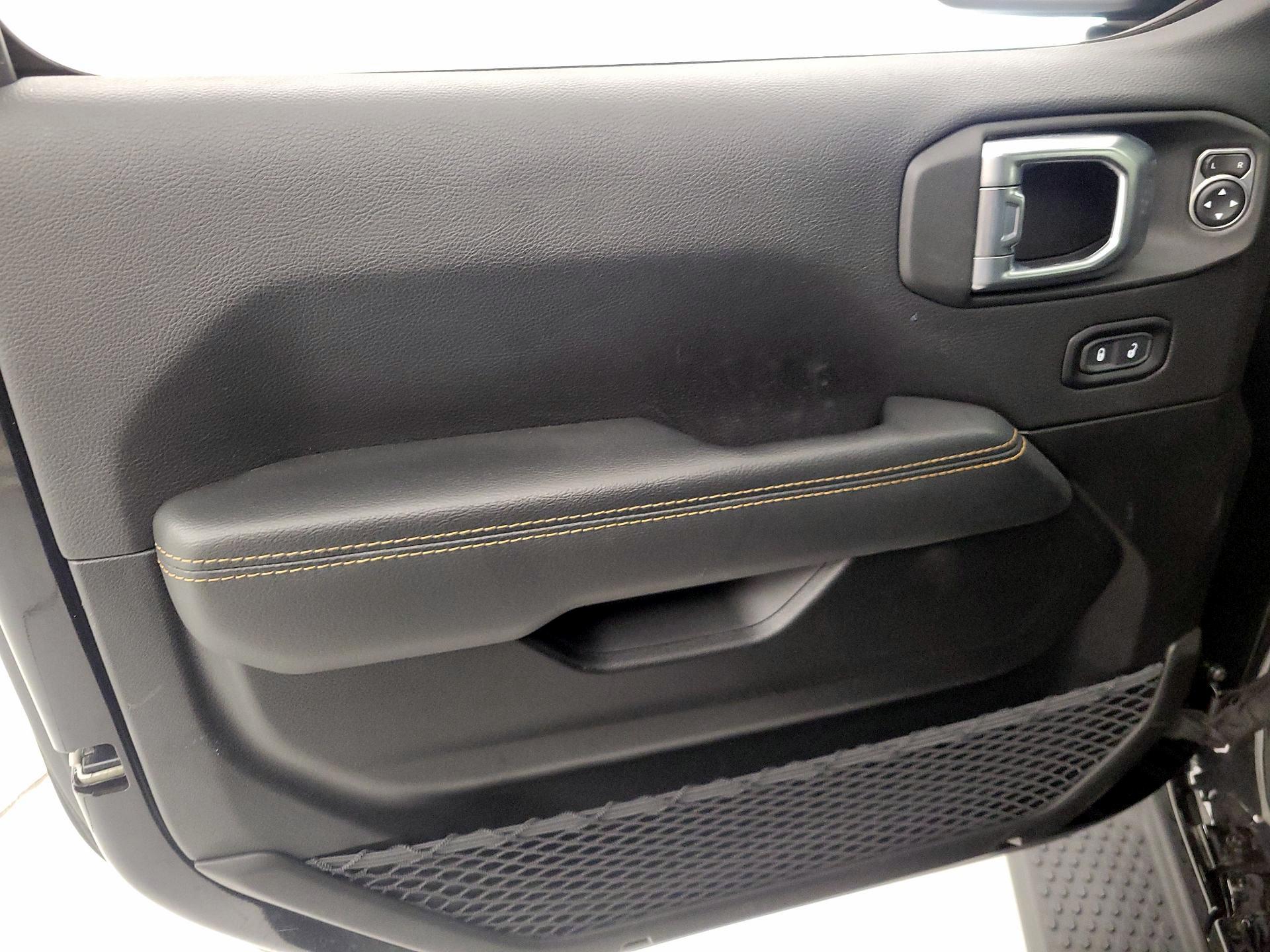 Thumbnail: 2022 Jeep Wrangler - 12