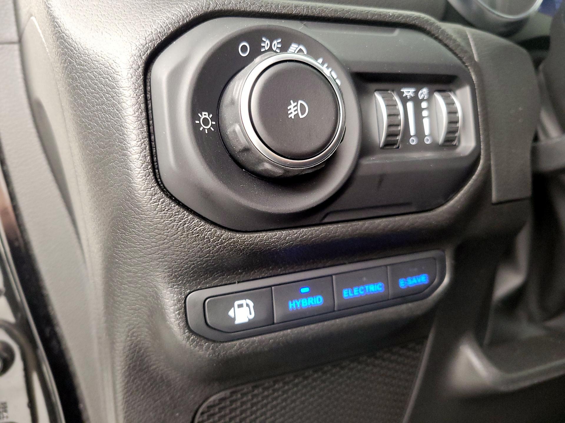 Thumbnail: 2022 Jeep Wrangler - 13