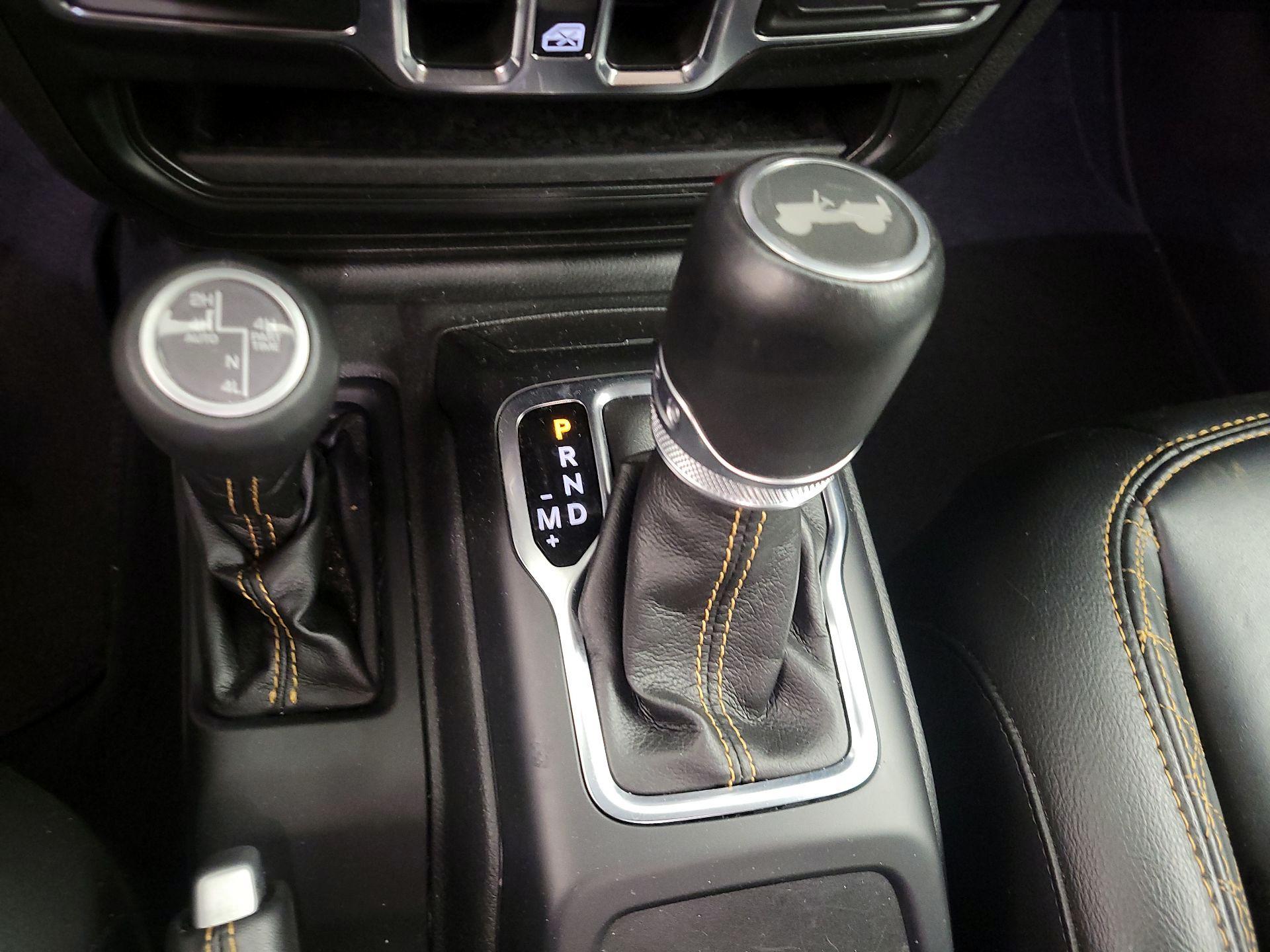 Thumbnail: 2022 Jeep Wrangler - 18