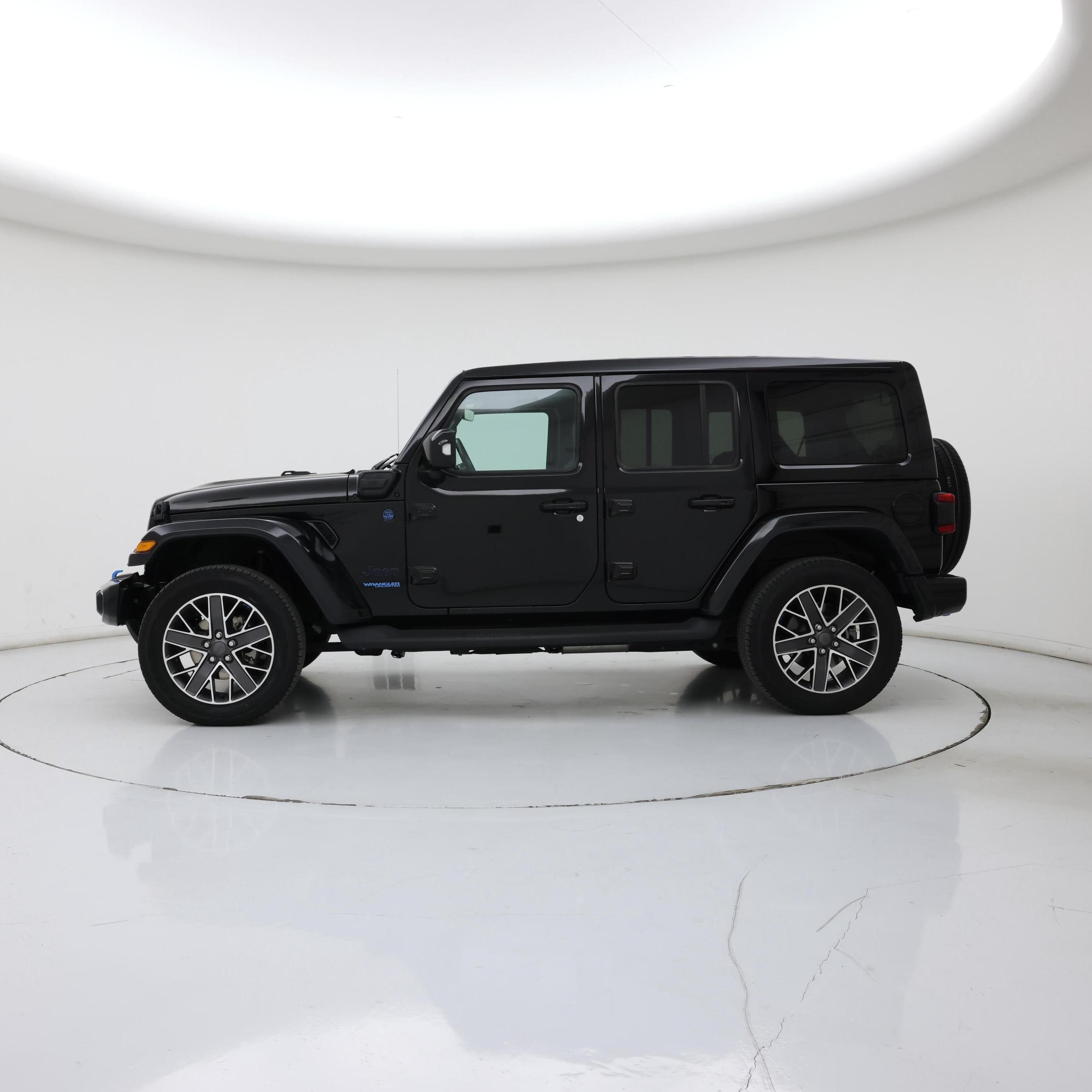 Thumbnail: 2022 Jeep Wrangler - 3