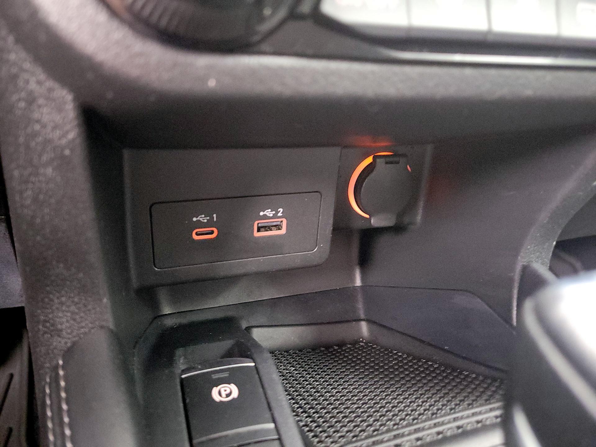 Thumbnail: 2021 Nissan Kicks - 18