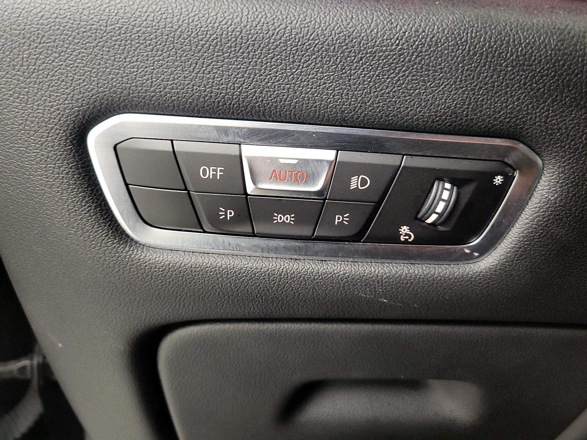 Thumbnail: 2022 BMW X5 - 13