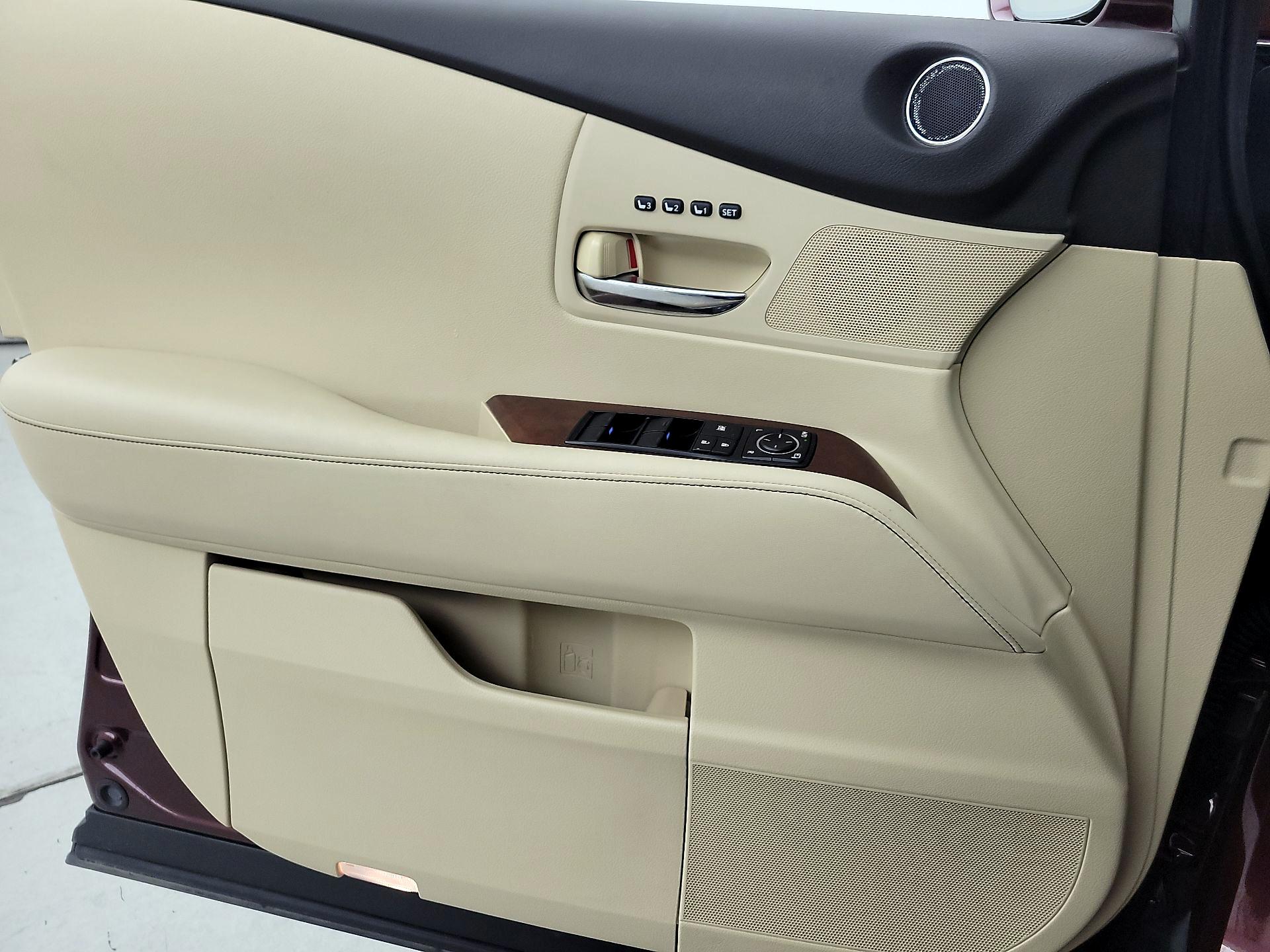 Thumbnail: 2015 Lexus RX - 12